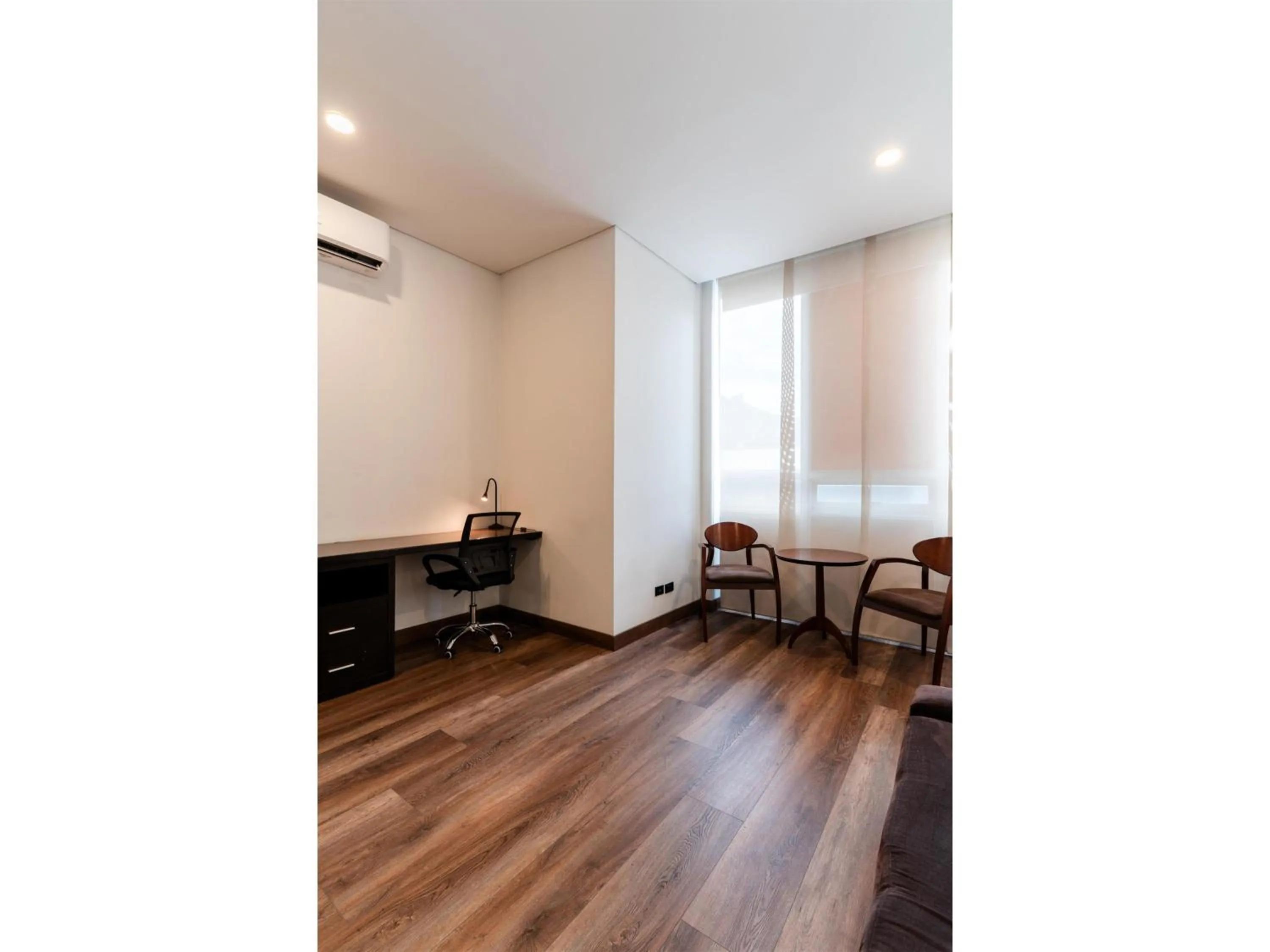 Photo of the whole room in Best Western Plus Hotel San Diego