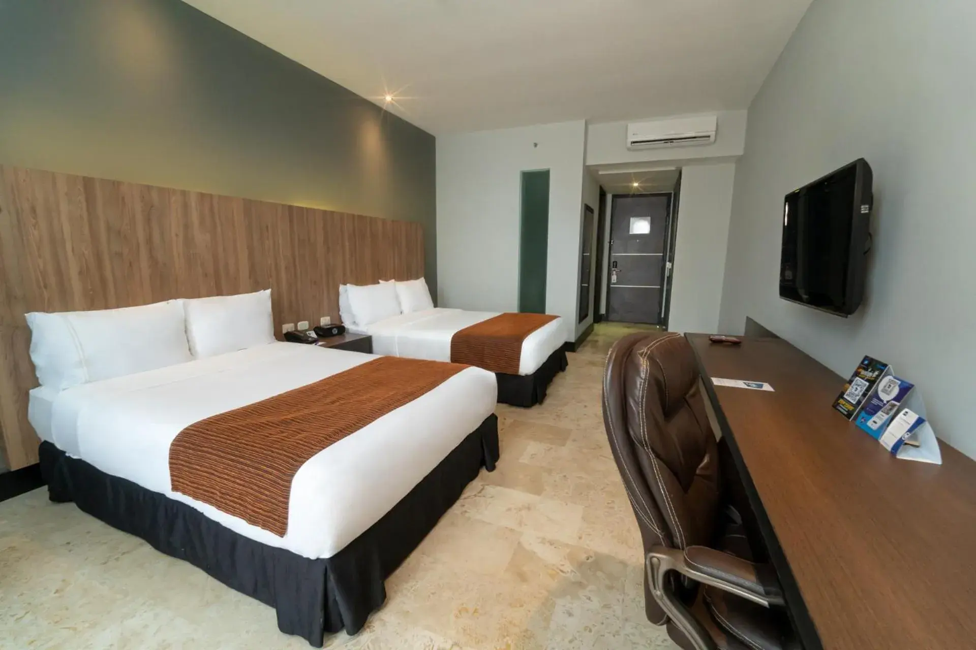 Photo of the whole room, Bed in GHL Hotel Barranquilla Photo of the whole room, Bed in GHL Hotel Barranquilla