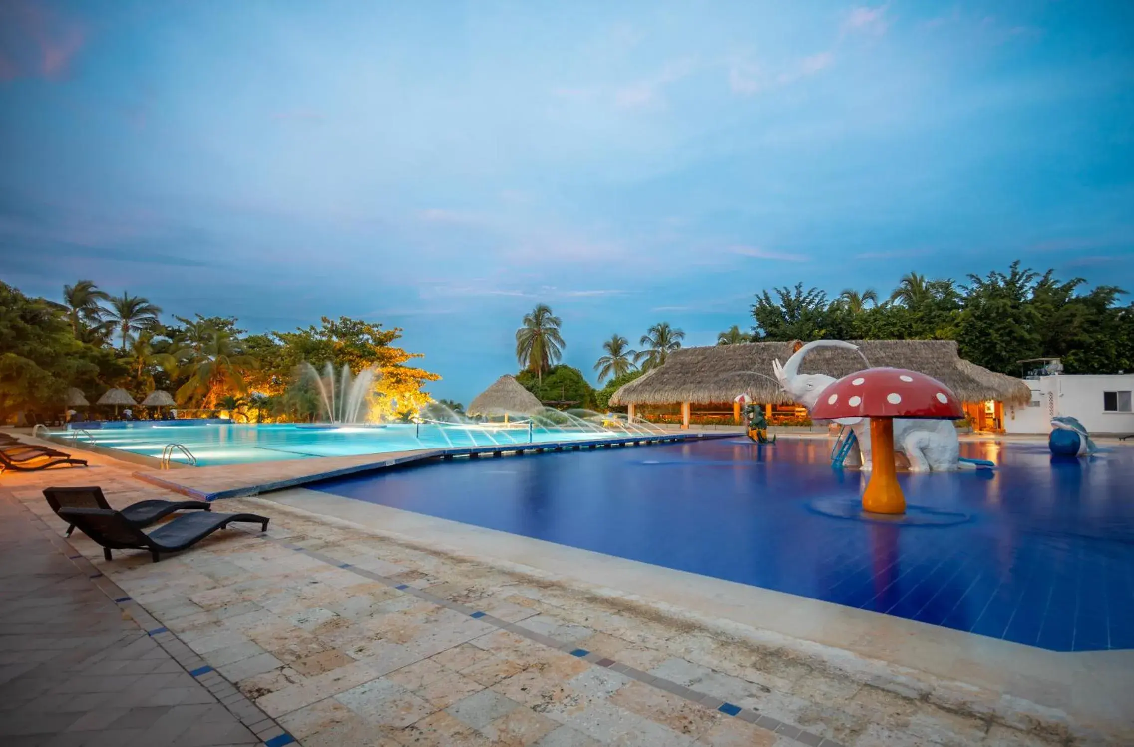 Pool view in GHL Relax Hotel Costa Azul Pool view in GHL Relax Hotel Costa Azul