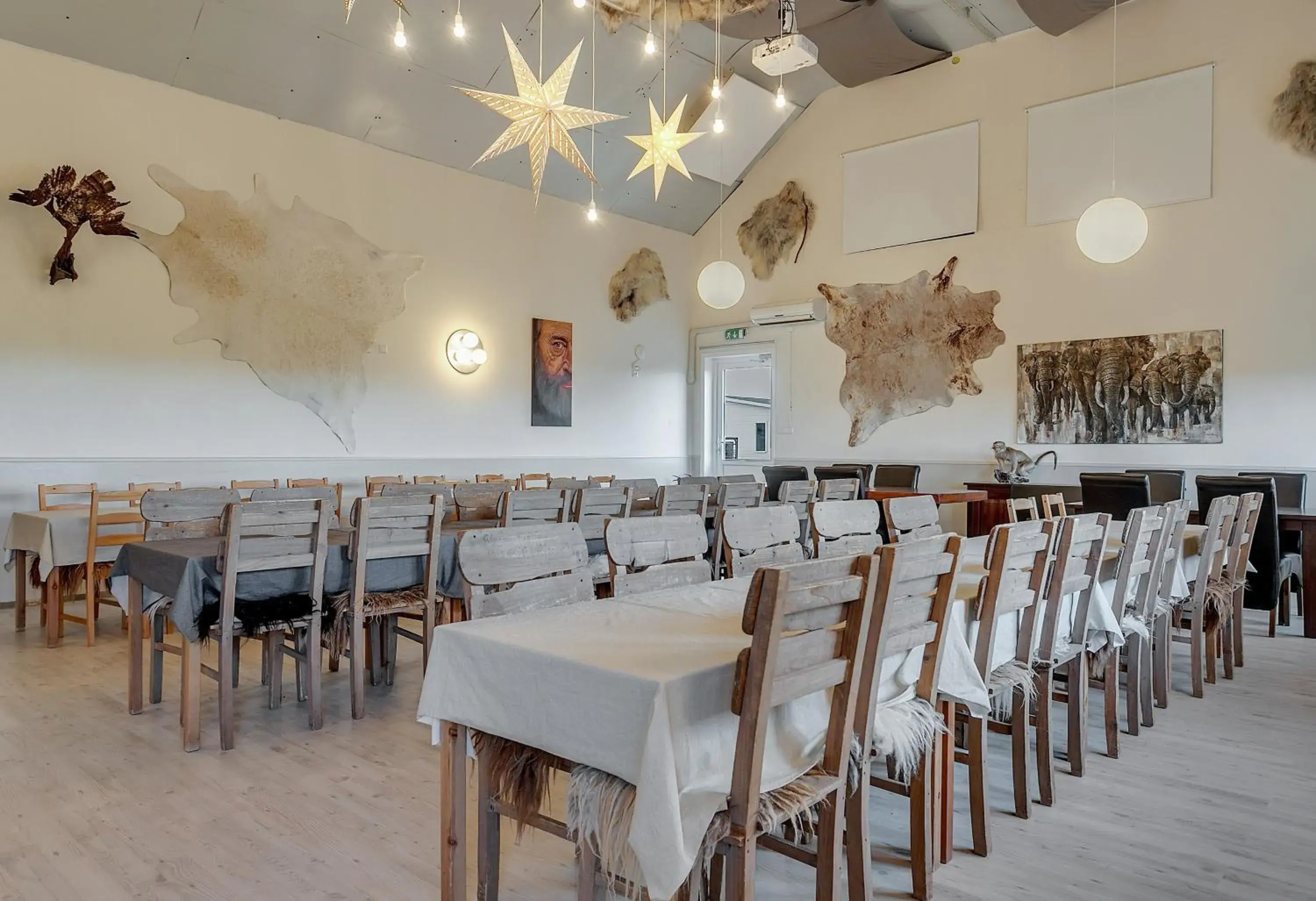 Restaurant/places to eat in Guesthouse Vatnsholt Restaurant/places to eat in Guesthouse Vatnsholt