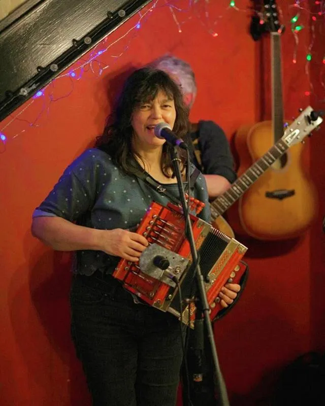 Ty Glyndwr Bunkhouse, Bar and cafe