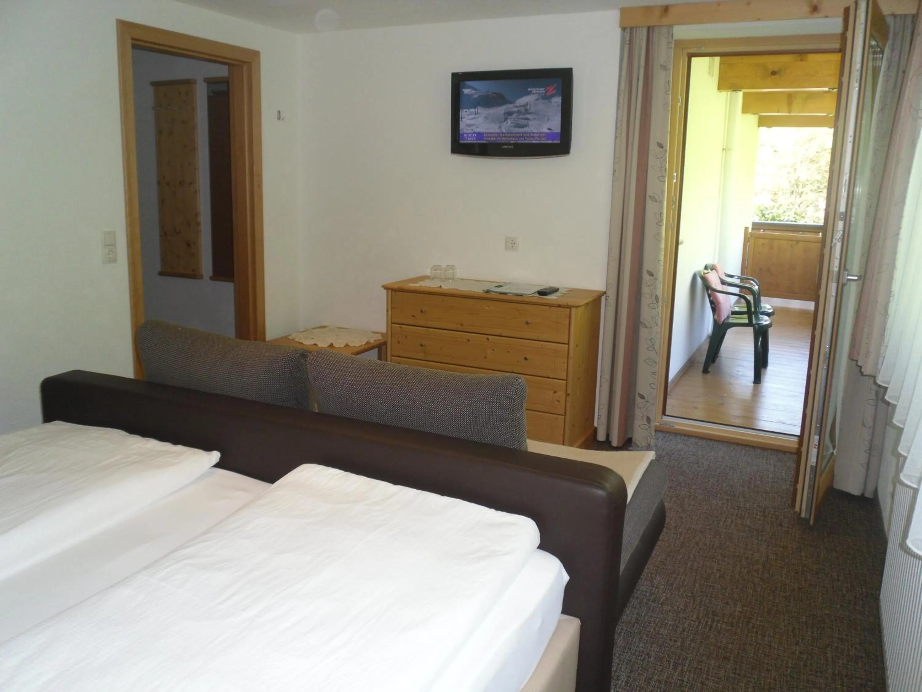 TV and multimedia, Bed in Grünwaldhof