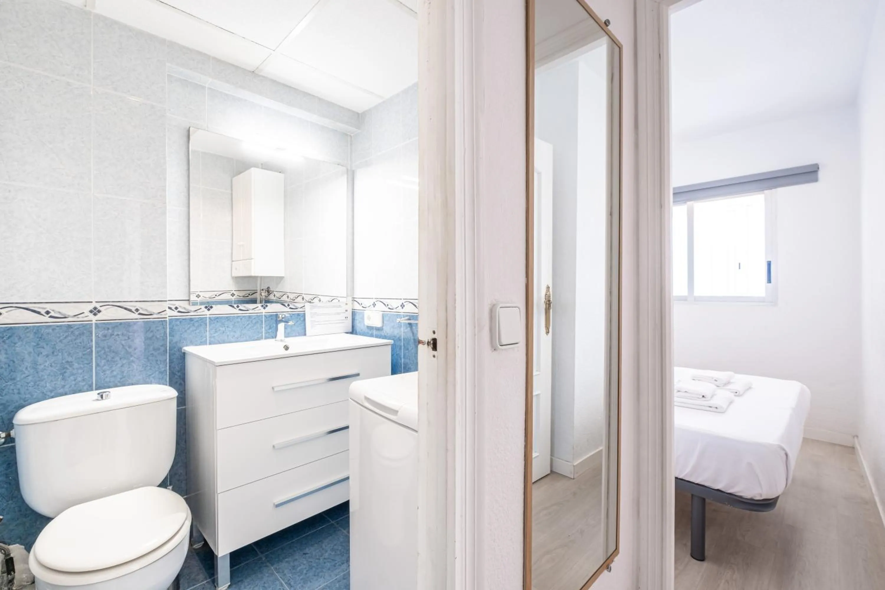 Toilet in Donna II 7-32 Apartment Levante Beach-Old Town