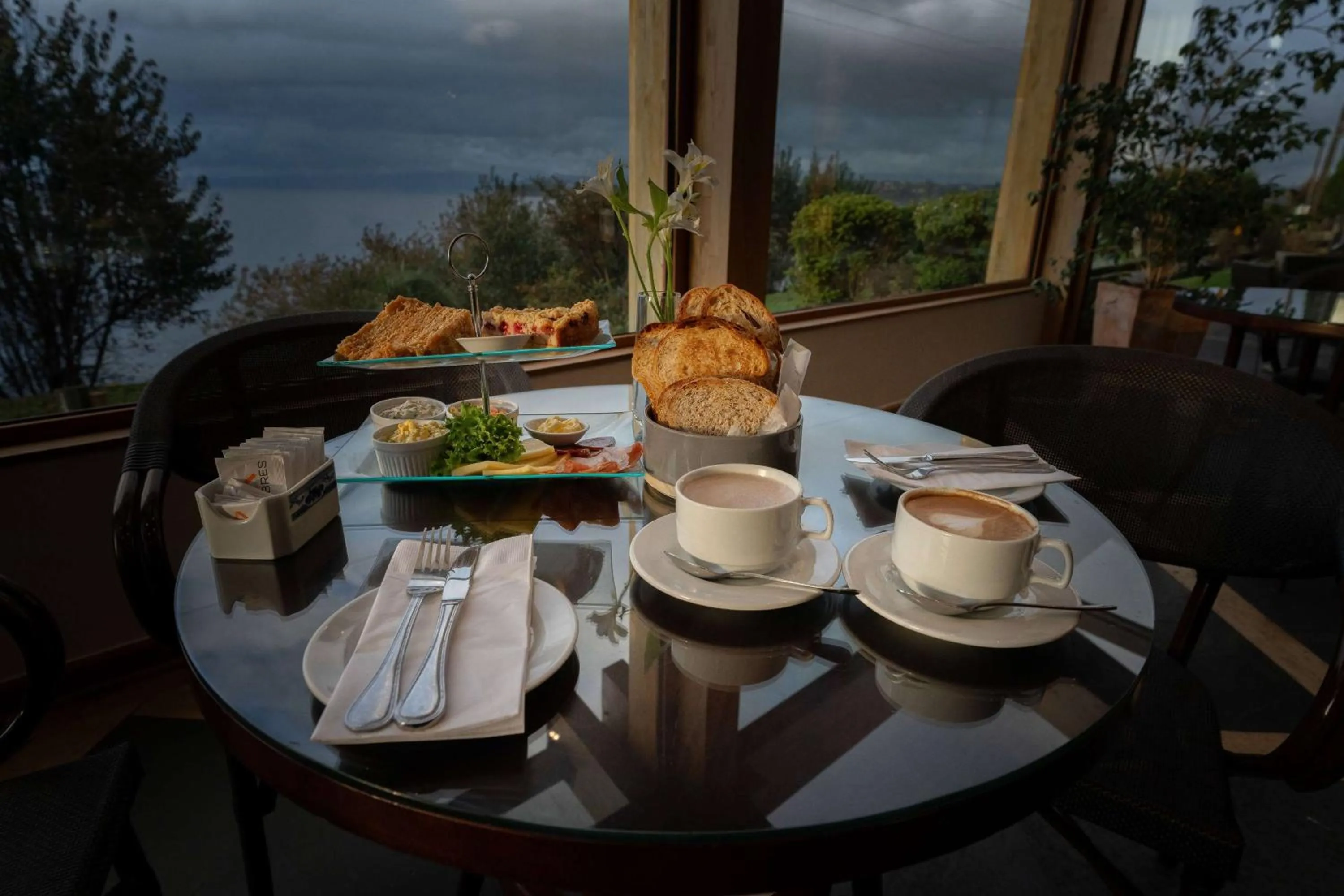 Restaurant/places to eat in Wyndham Puerto Varas Pettra