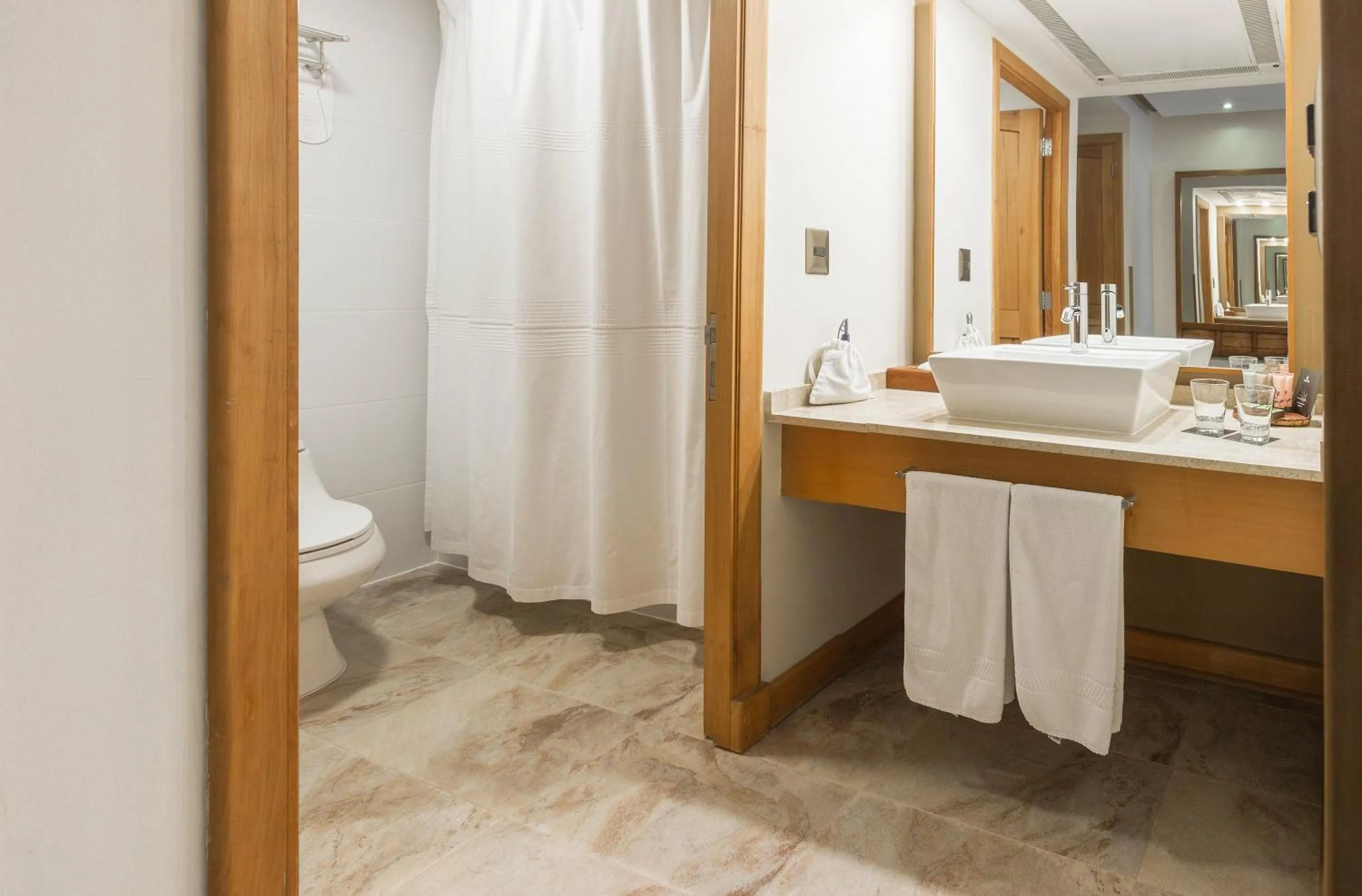 Bathroom in Wyndham Puerto Varas Pettra