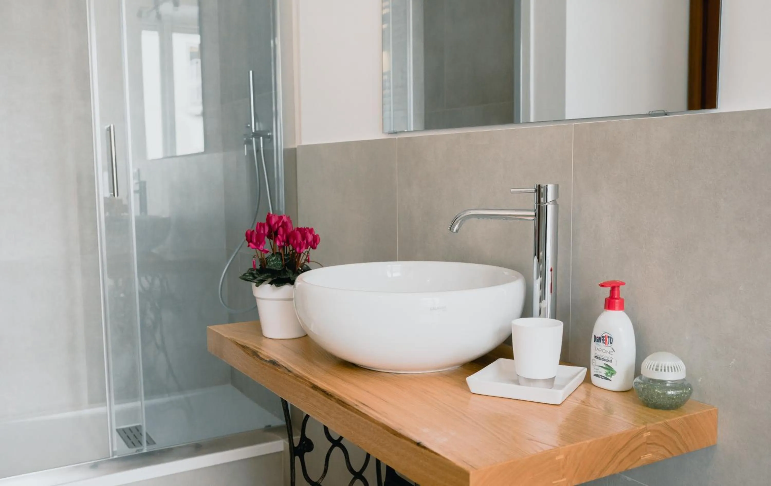 Bathroom in La Casa Di Adua