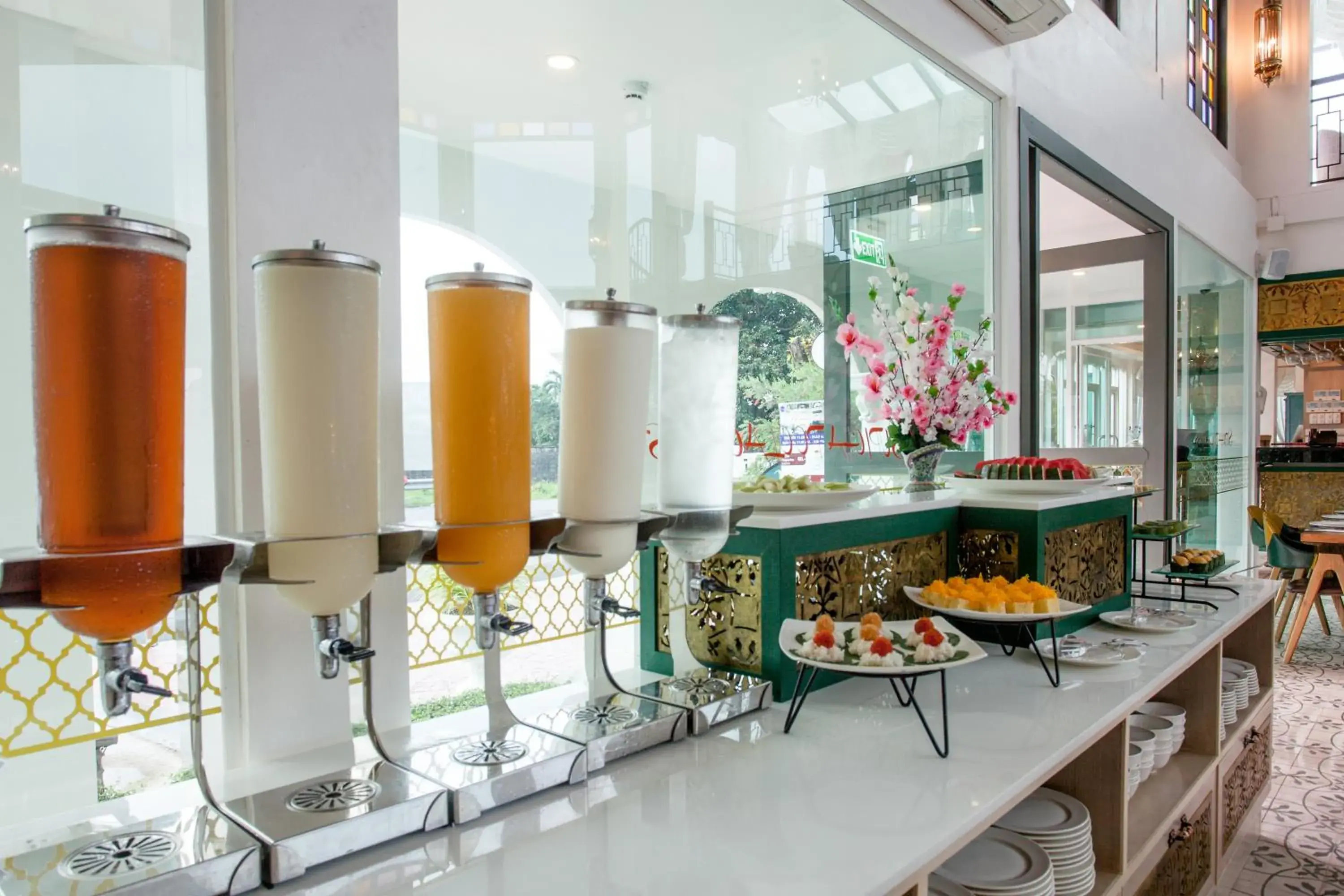 Restaurant/places to eat in Supicha Pool Access Hotel - SHA Plus Restaurant/places to eat in Supicha Pool Access Hotel - SHA Plus