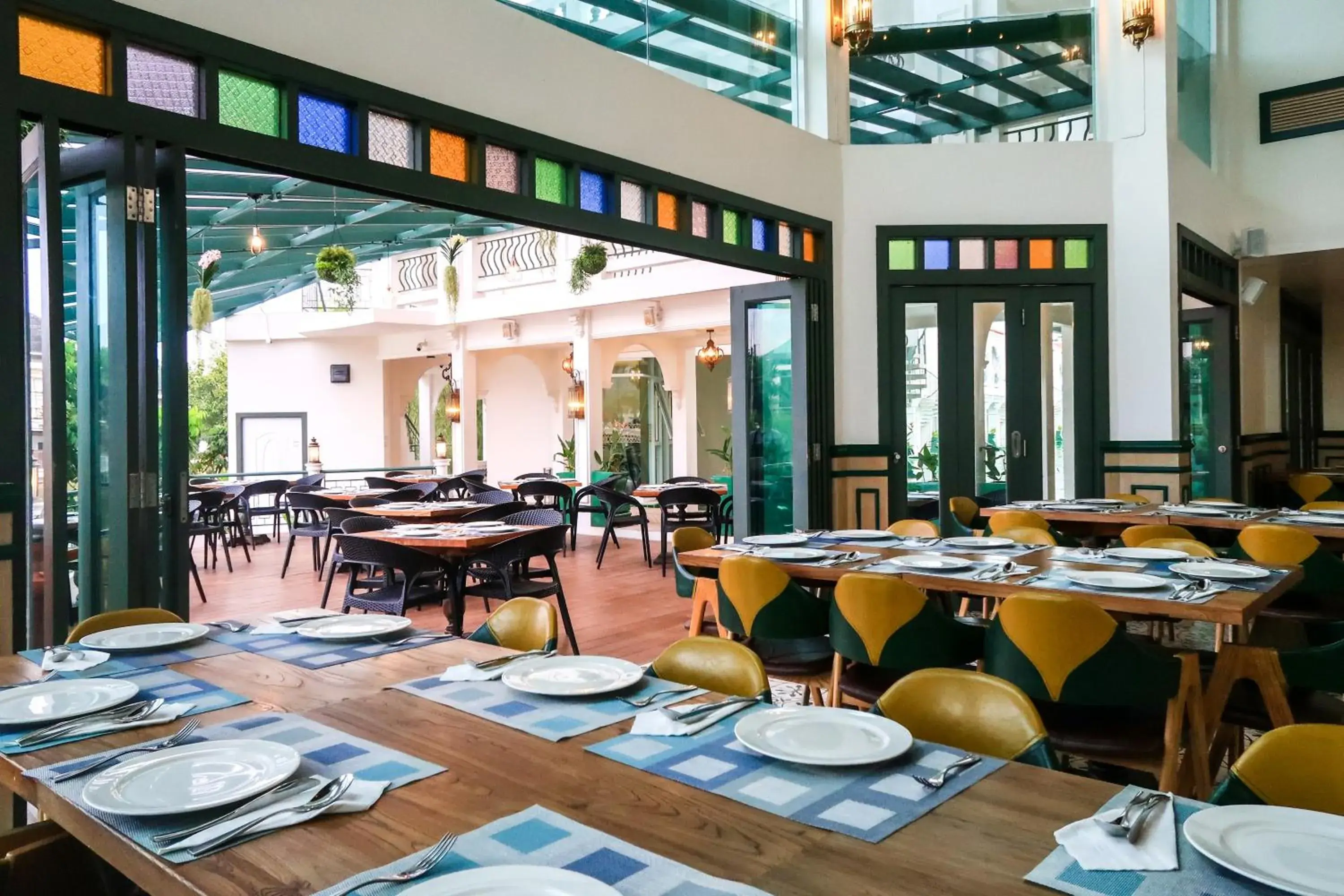 Restaurant/places to eat in Supicha Pool Access Hotel - SHA Plus Restaurant/places to eat in Supicha Pool Access Hotel - SHA Plus