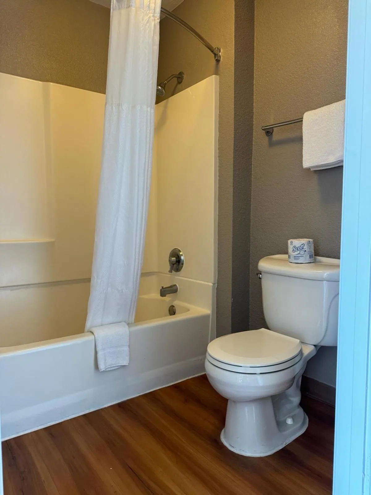 Bathroom in Motel 6-Ventura, CA - South