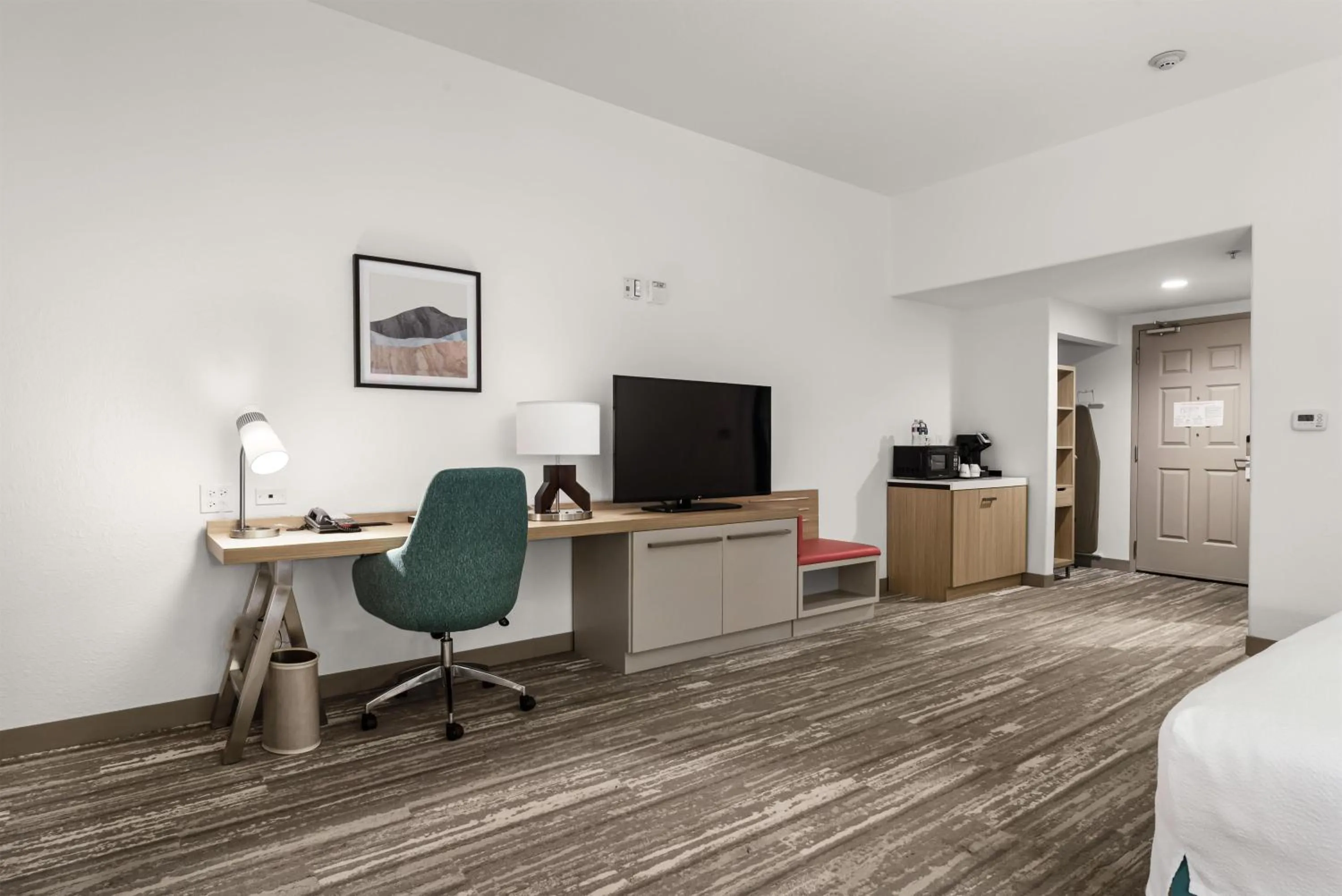 Bedroom, Bed in Hilton Garden Inn New Braunfels