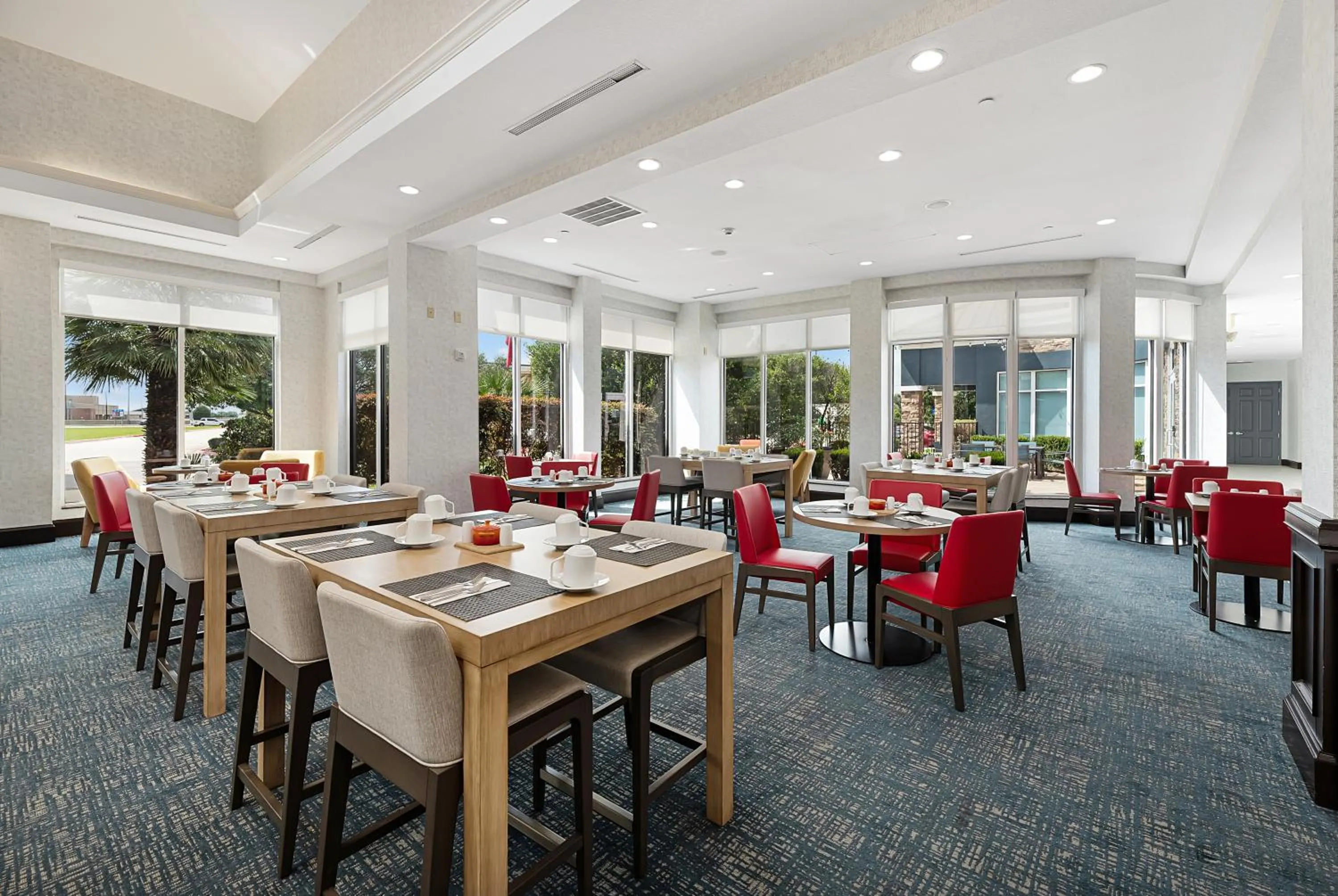 Restaurant/places to eat in Hilton Garden Inn New Braunfels