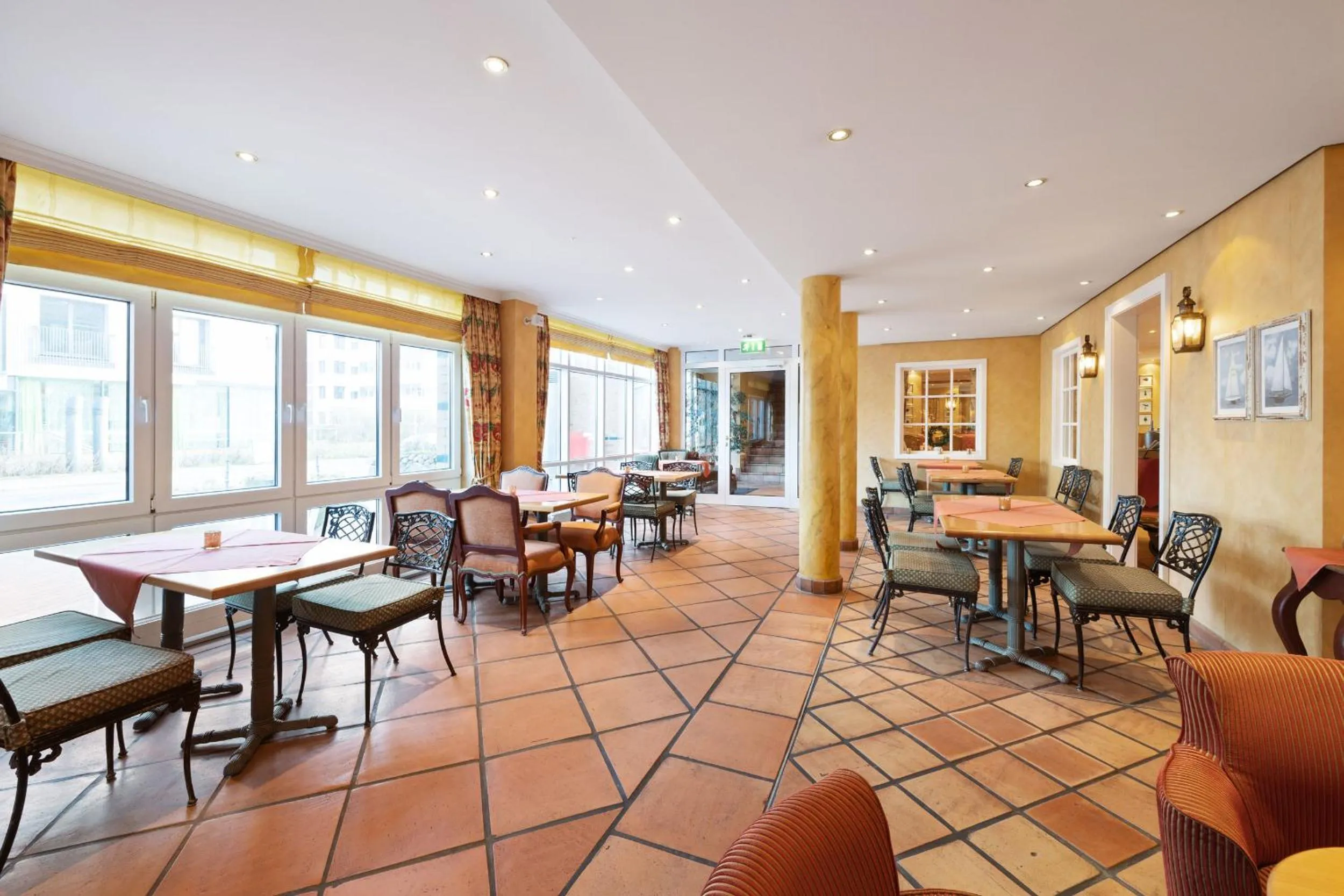 Lobby or reception in Strandhotel Sylt Westerland
