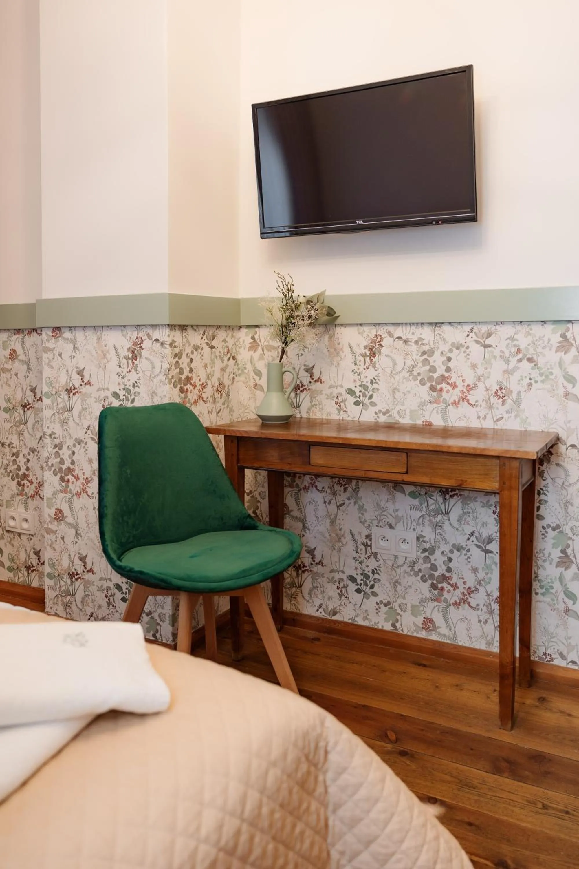 Communal lounge/ TV room in Dom Potok