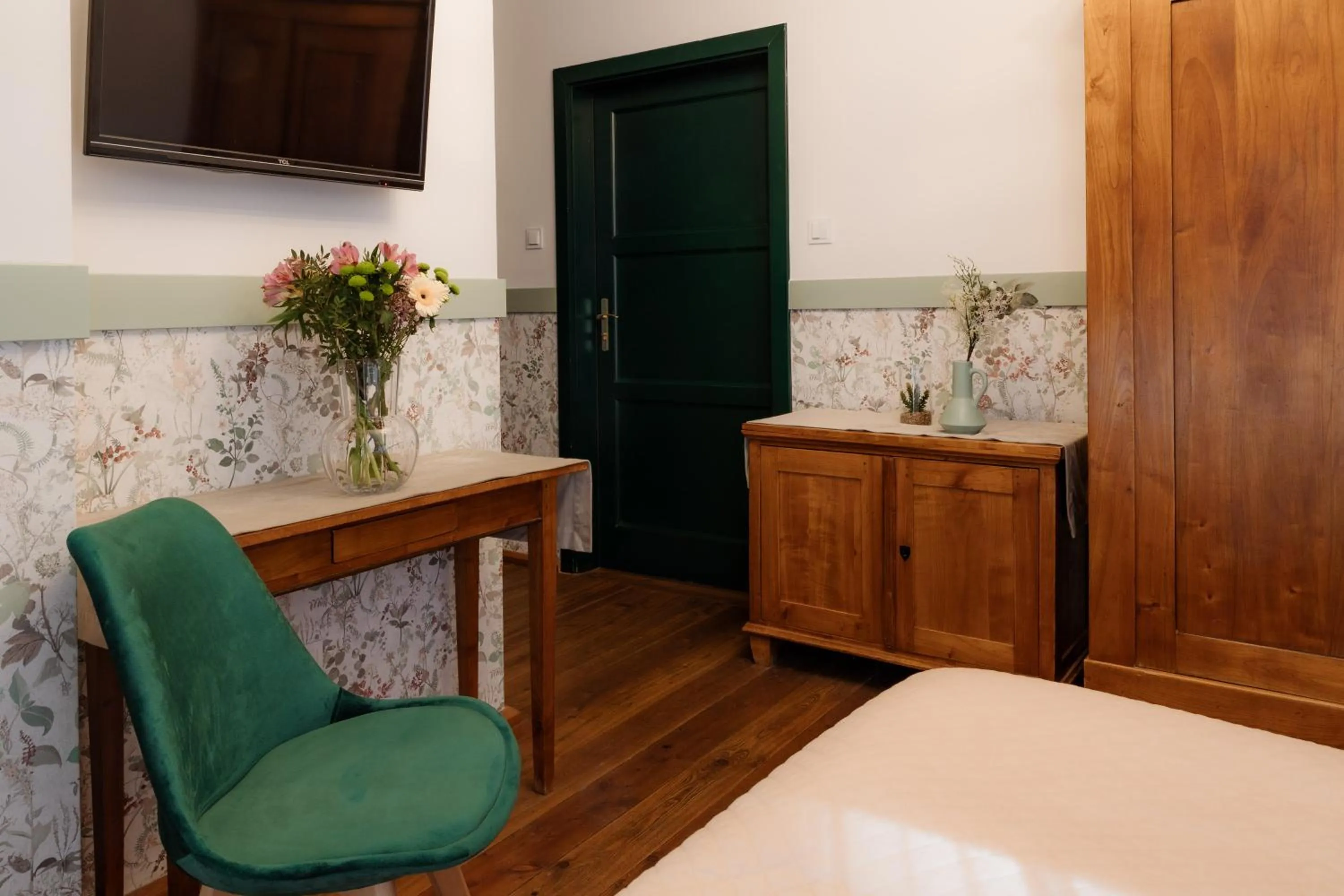 TV and multimedia in Dom Potok