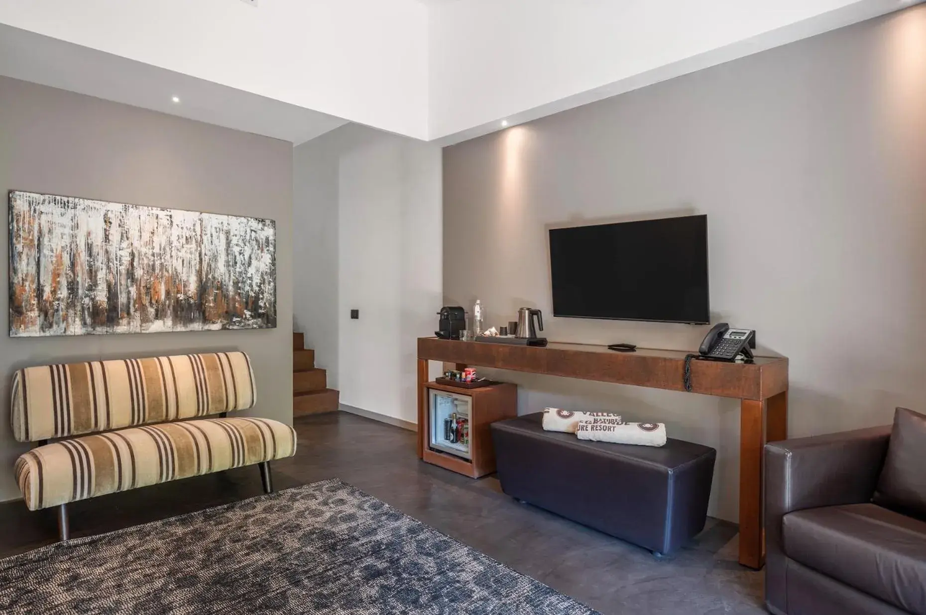 TV and multimedia, Bed in Vallegrande Nature Resort by Geocharme TV and multimedia, Bed in Vallegrande Nature Resort by Geocharme