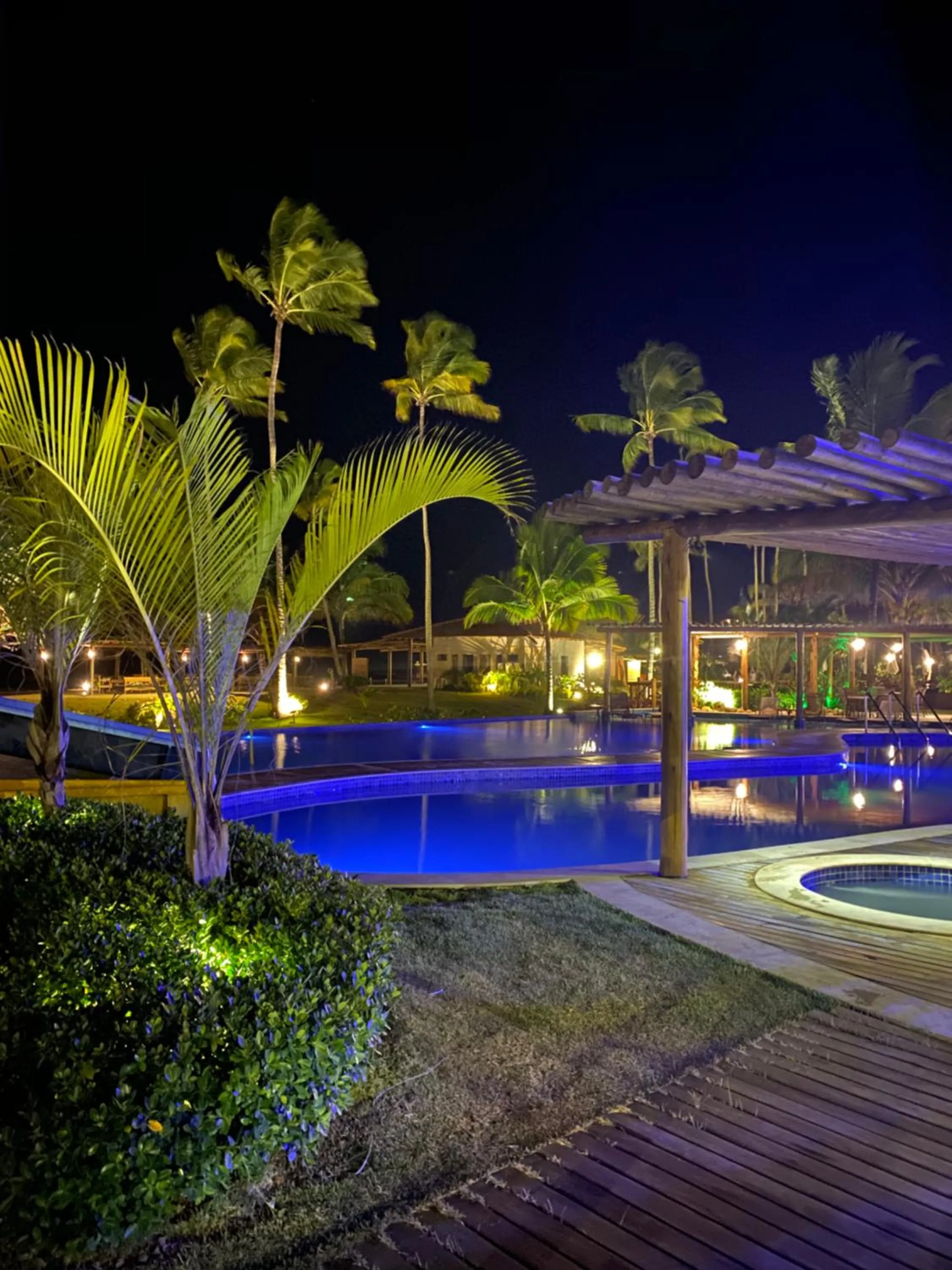 Pool view in Resort Tororomba