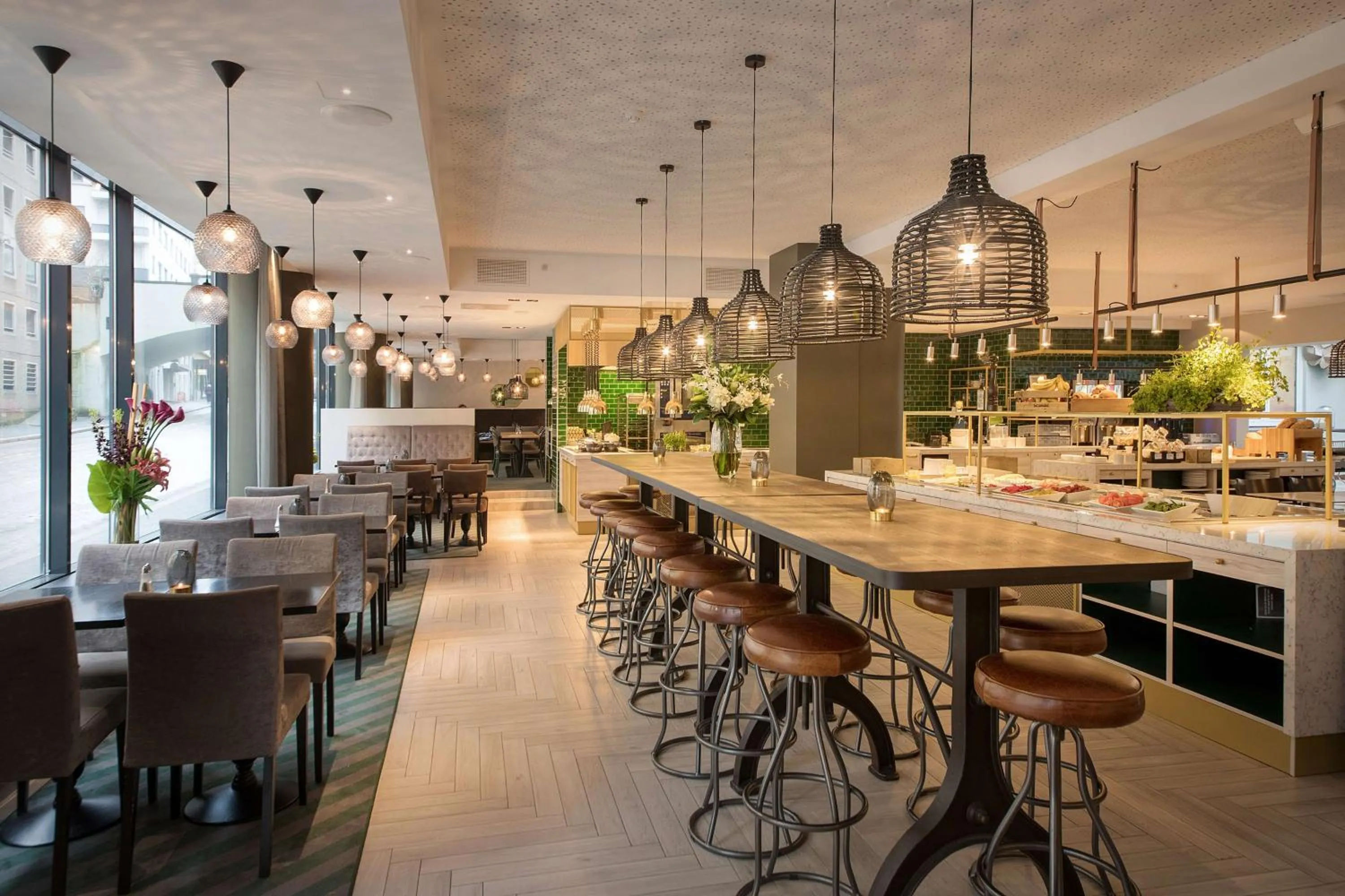 Restaurant/places to eat in Scandic Neptun