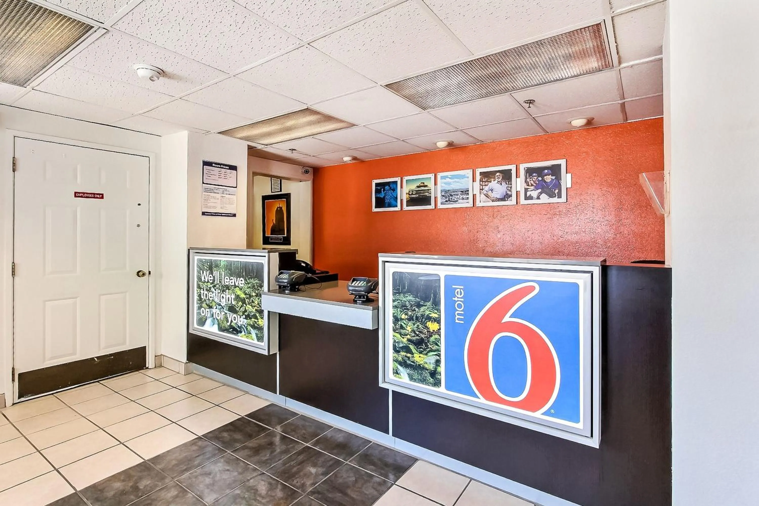 Lobby or reception in Motel 6-Sunnyvale, CA - North