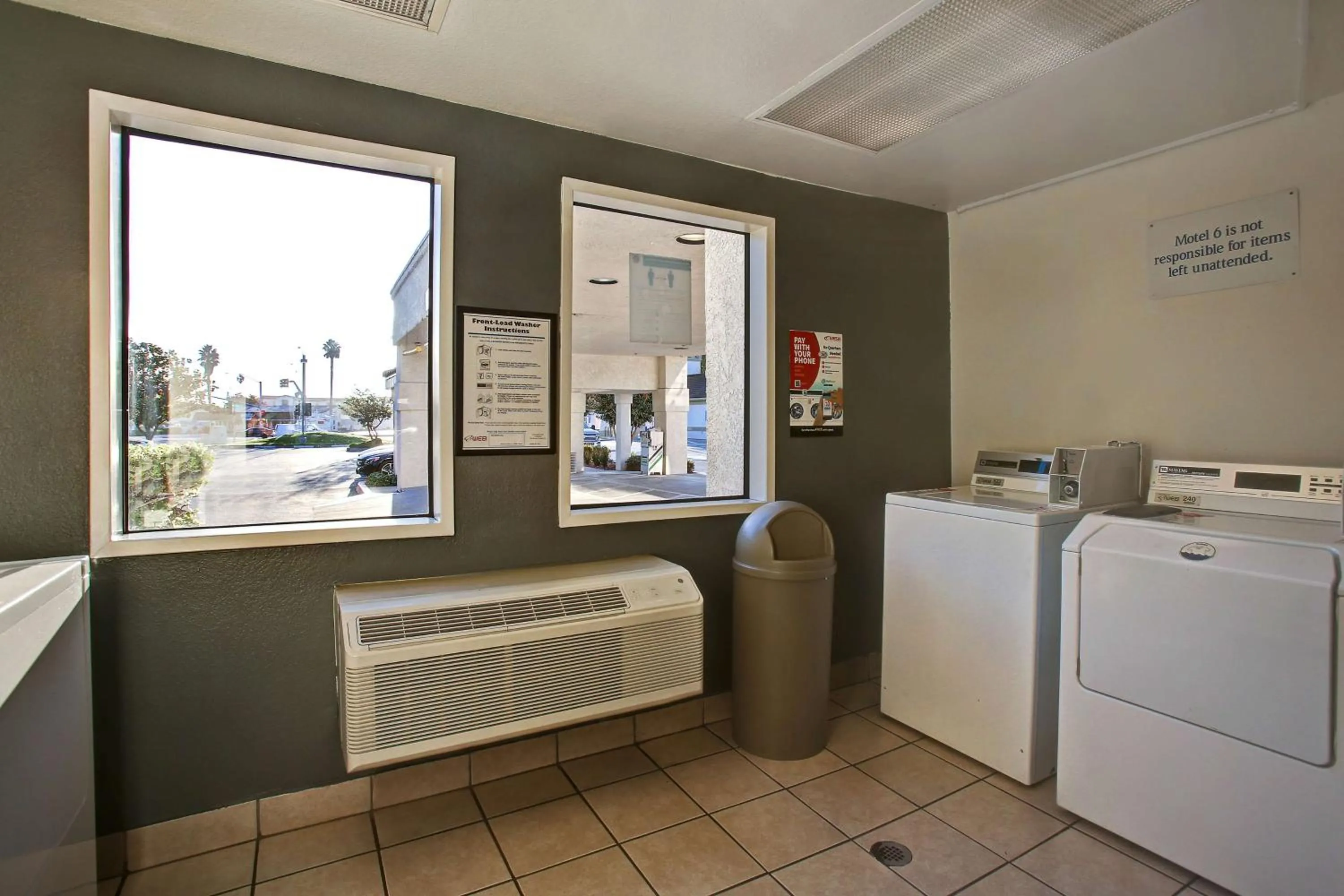 Property building in Motel 6-Sunnyvale, CA - North