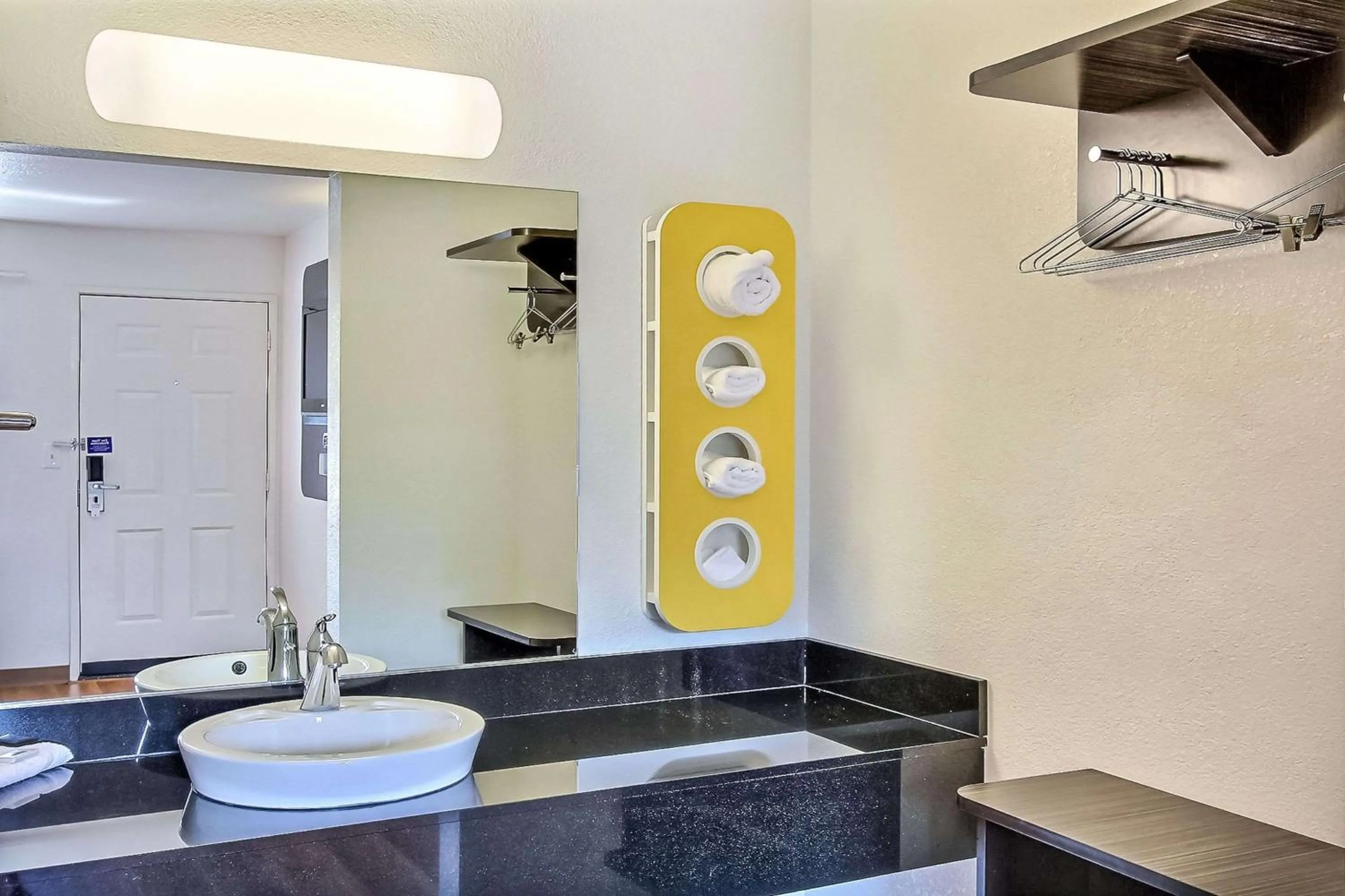 Bathroom in Motel 6-Sunnyvale, CA - North