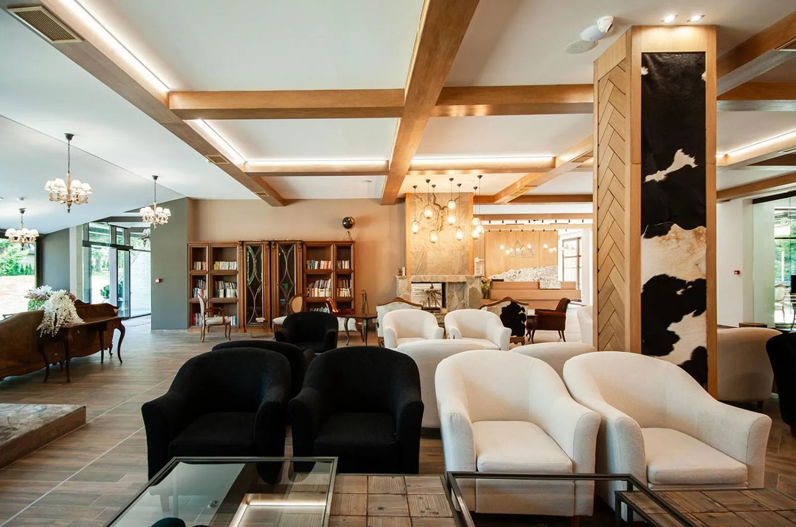 Lobby or reception in Park Hotel Ela