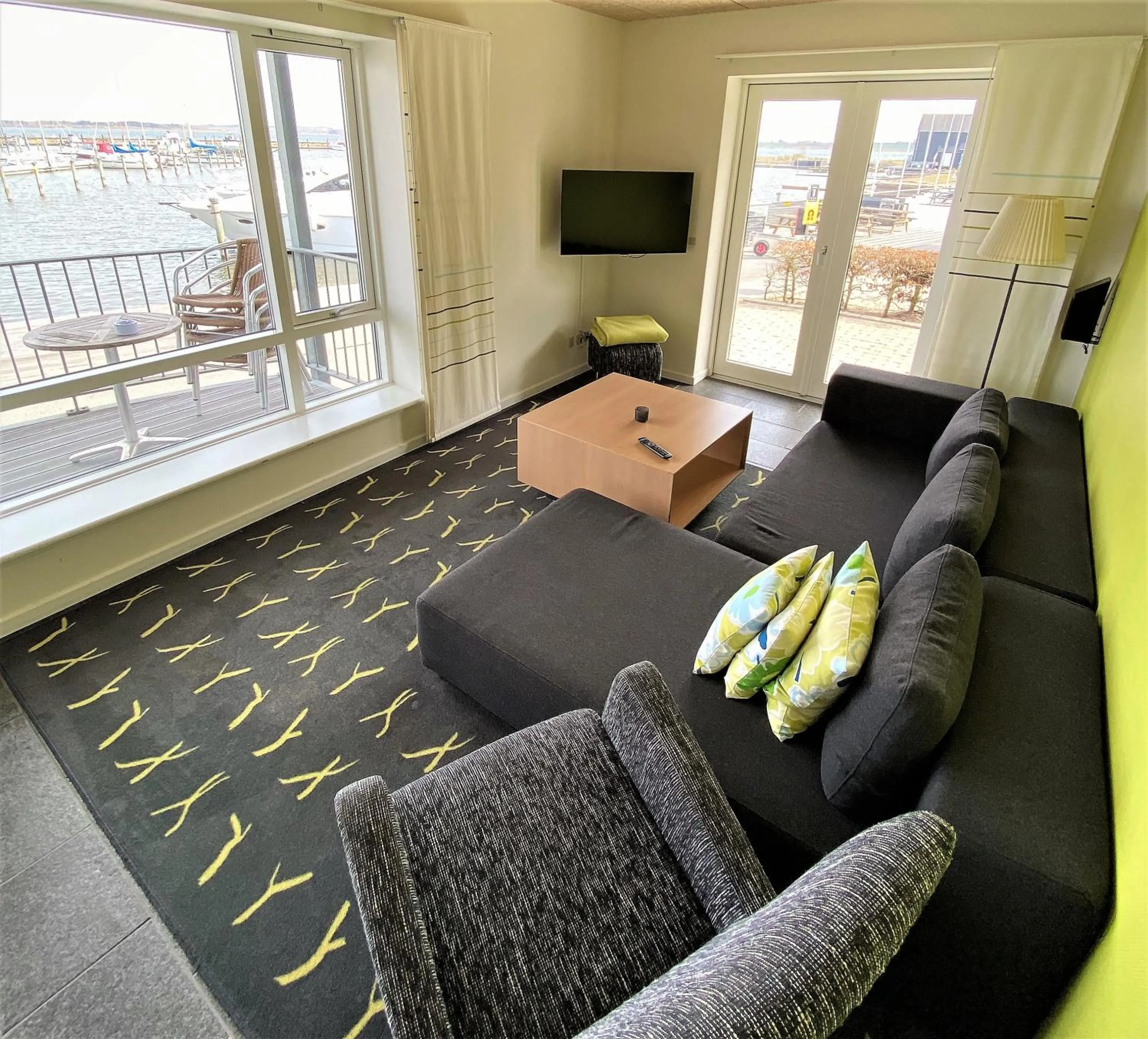 Photo of the whole room in Hotel Strandtangen