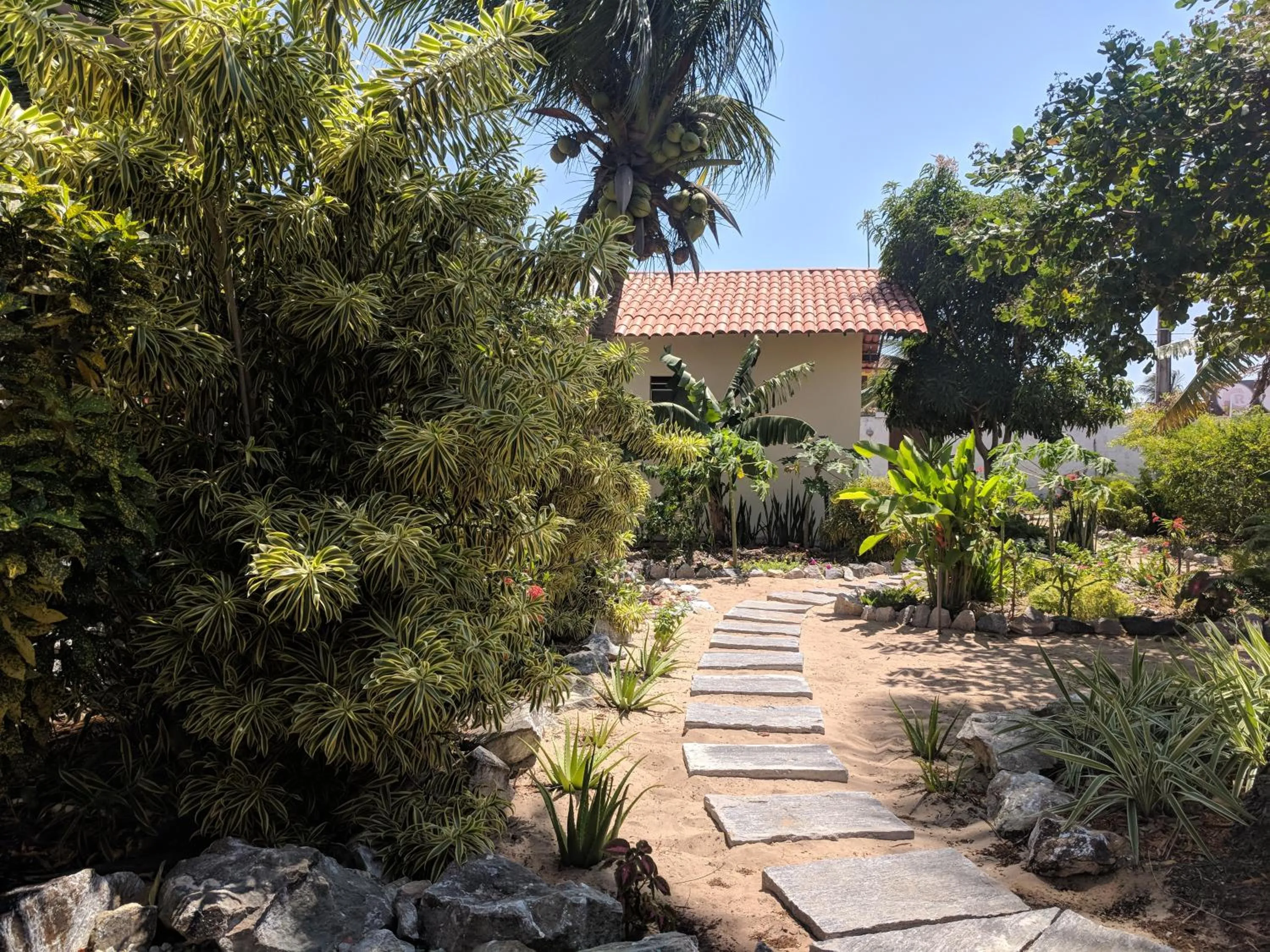 Property building in B&B Chalé Jardins