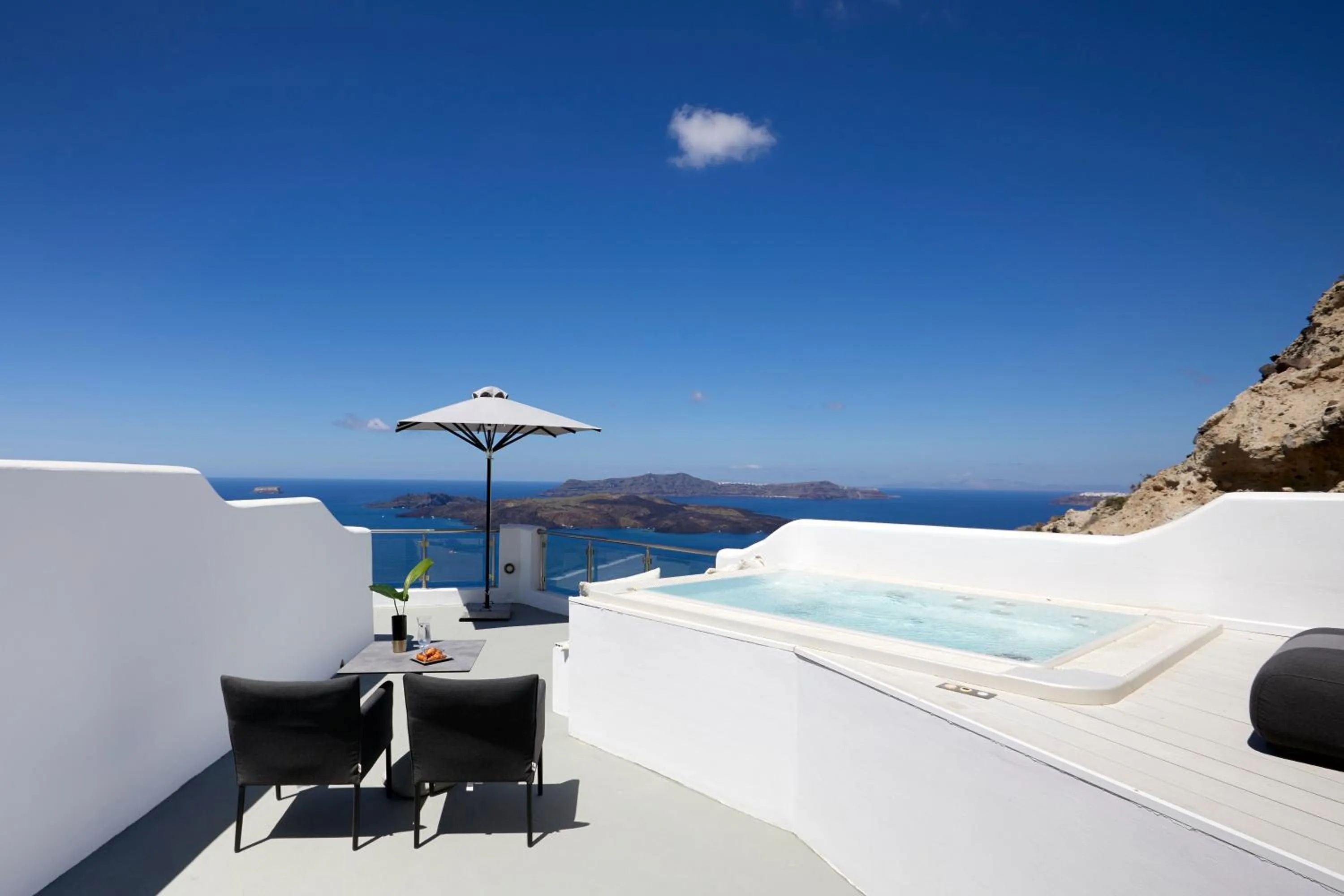 Swimming pool in Petit Palace Suites