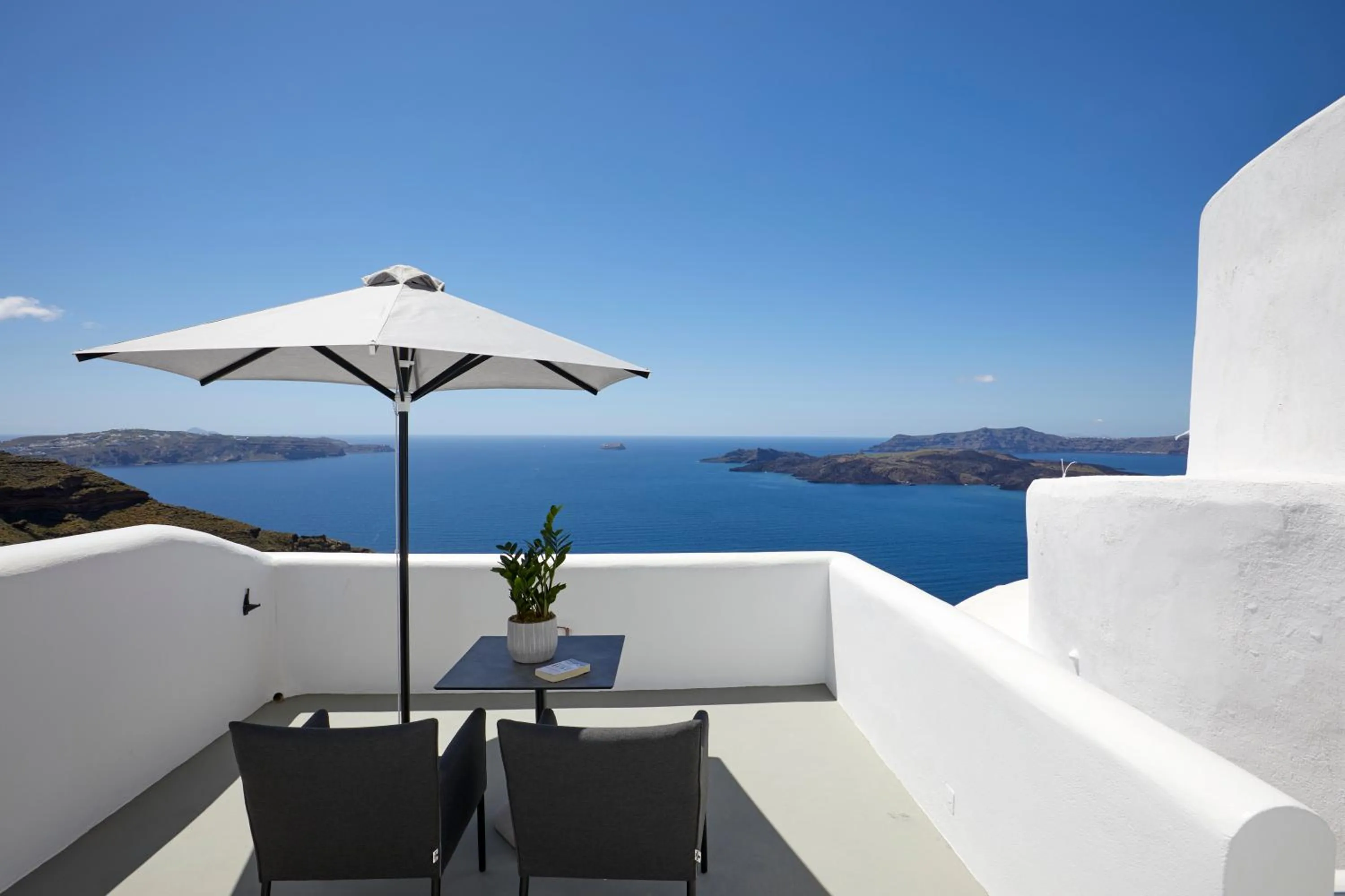 Patio in Petit Palace Suites