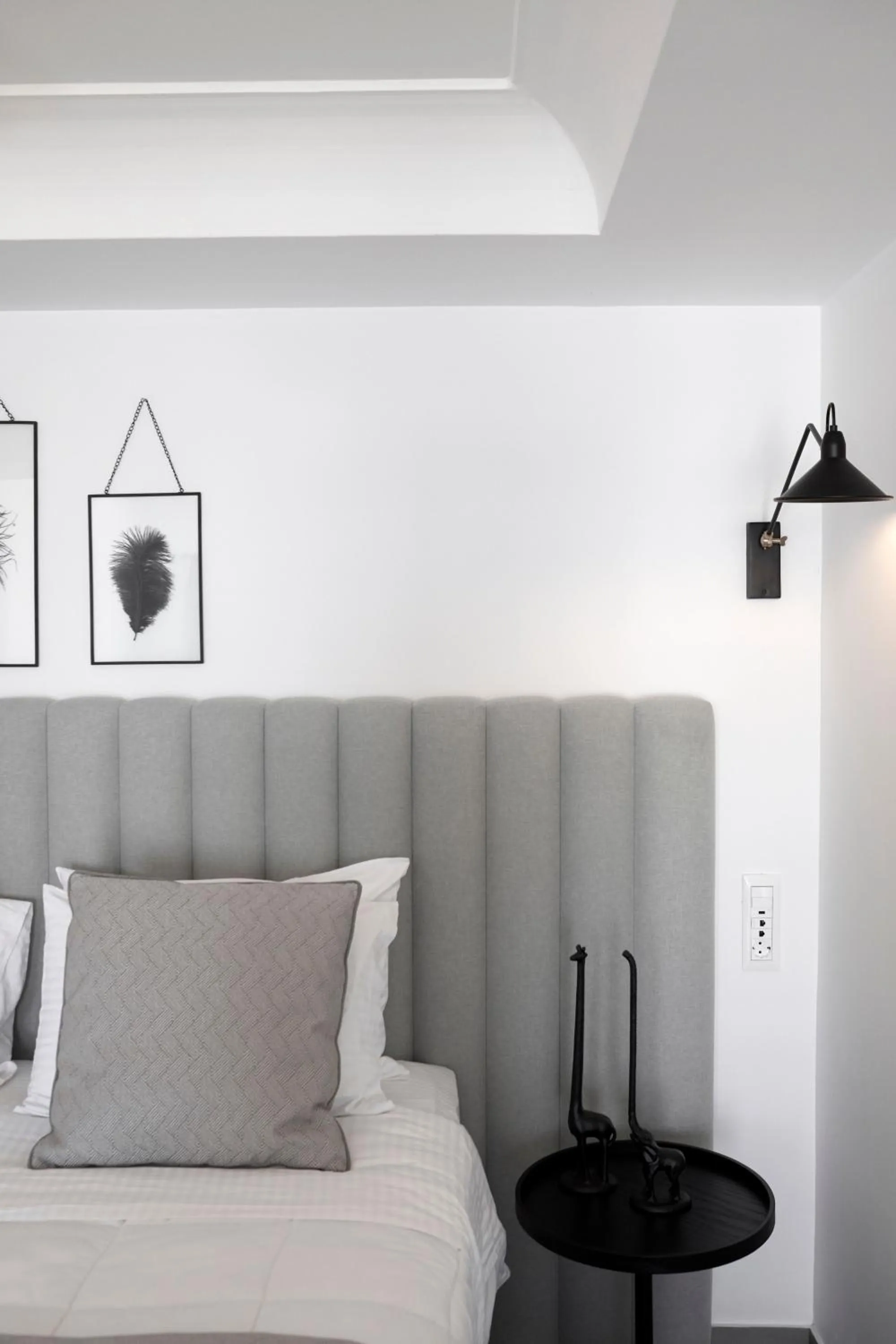 Decorative detail, Bed in Petit Palace Suites