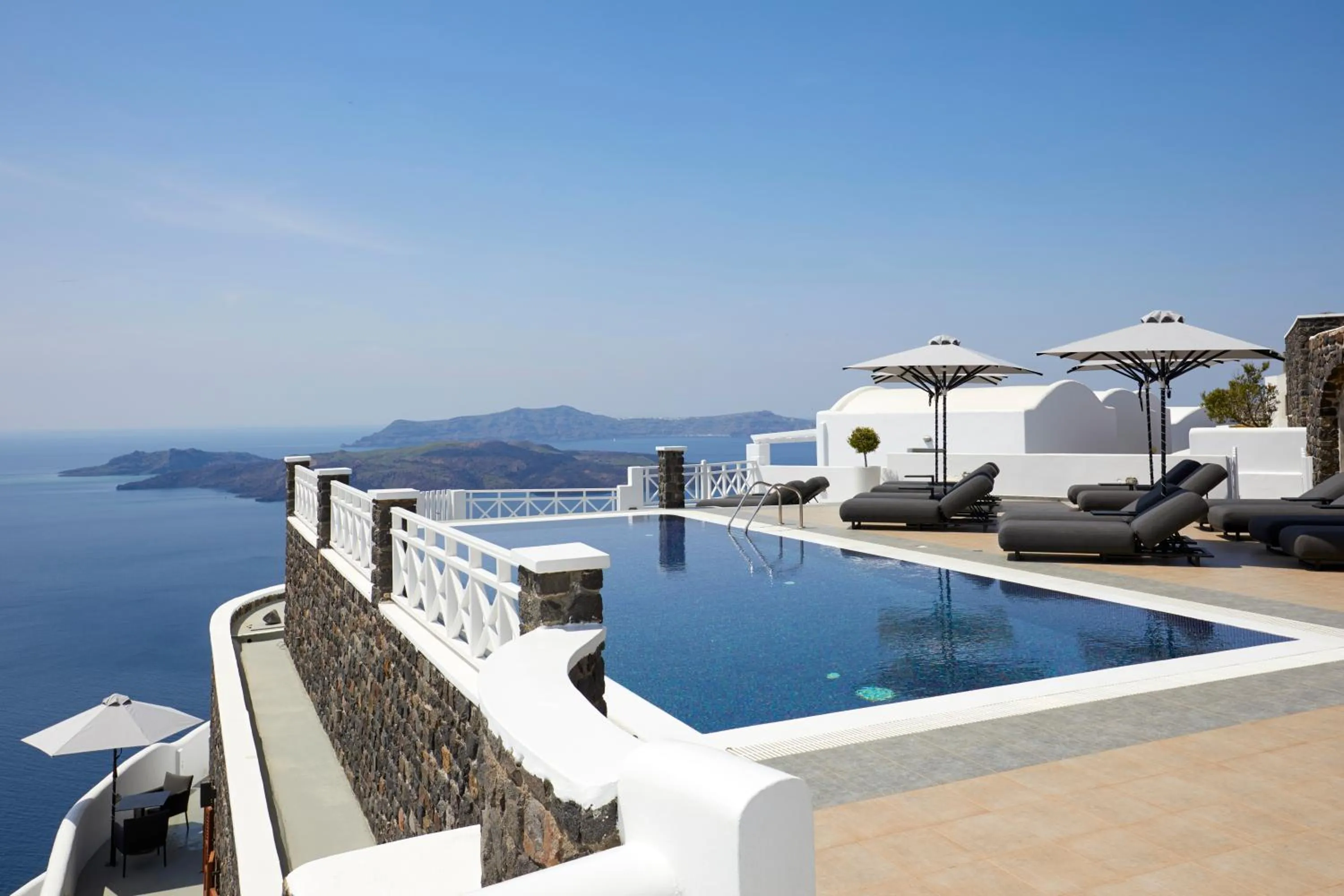 Property building in Petit Palace Suites