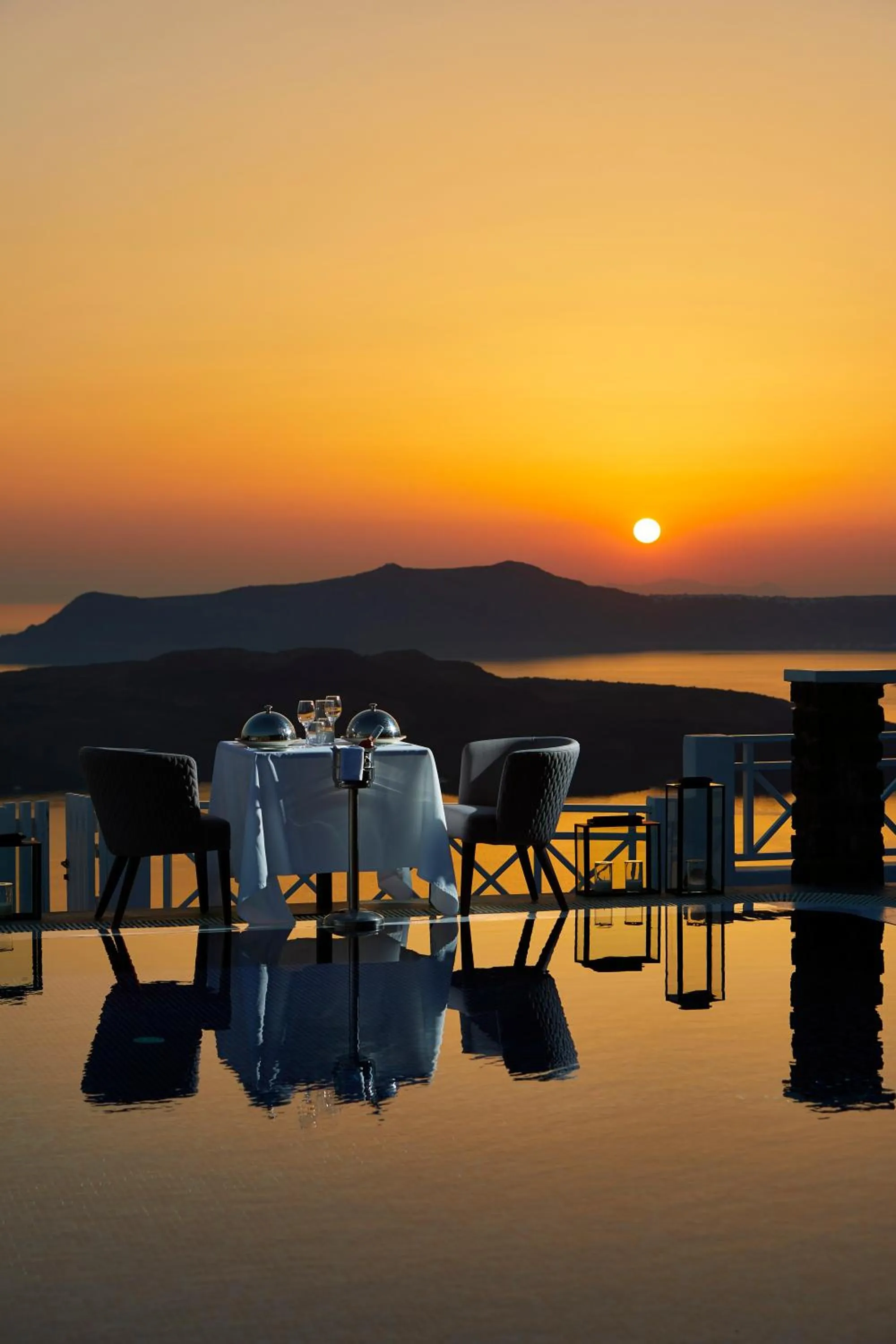 Sunset in Petit Palace Suites