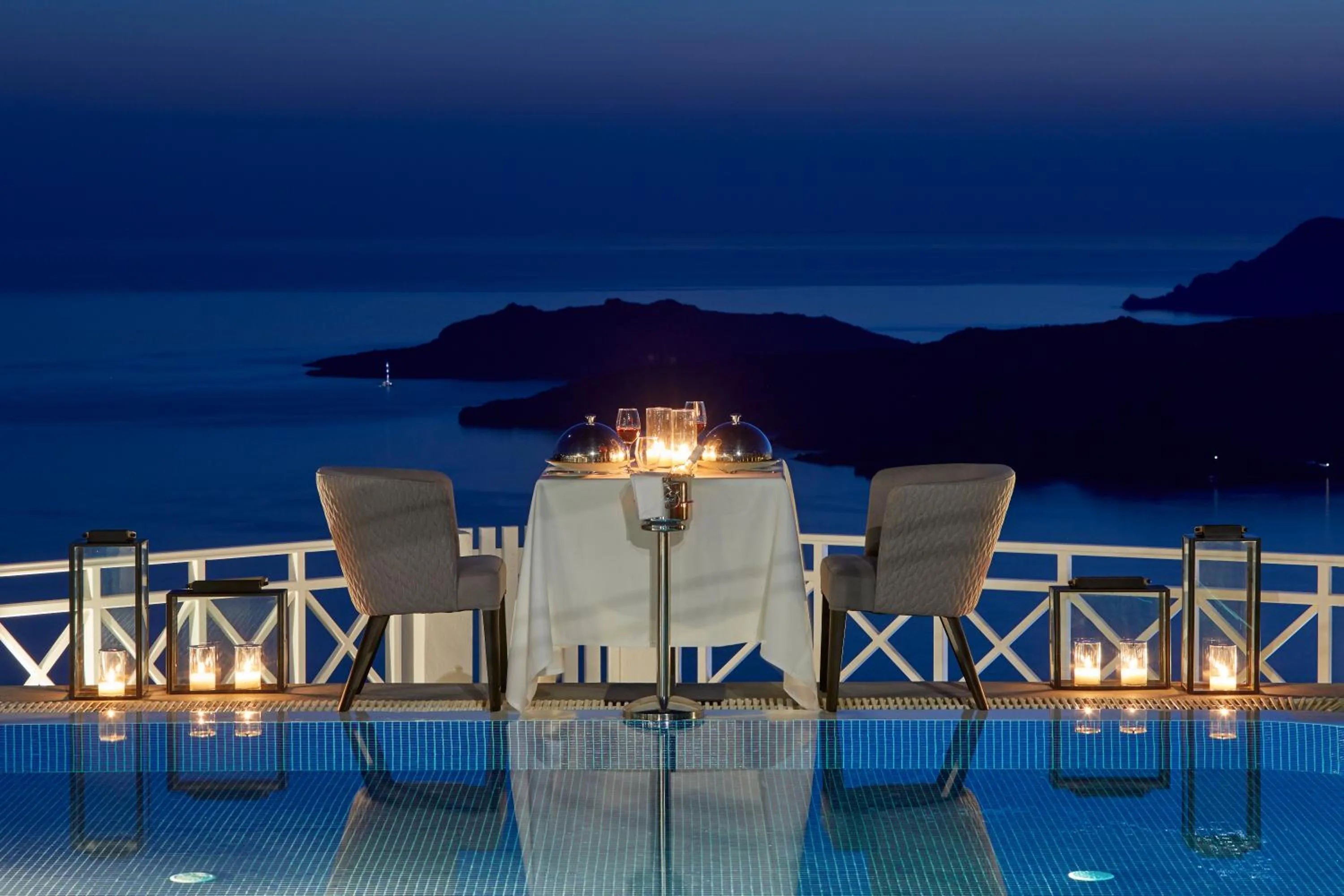 Dinner in Petit Palace Suites