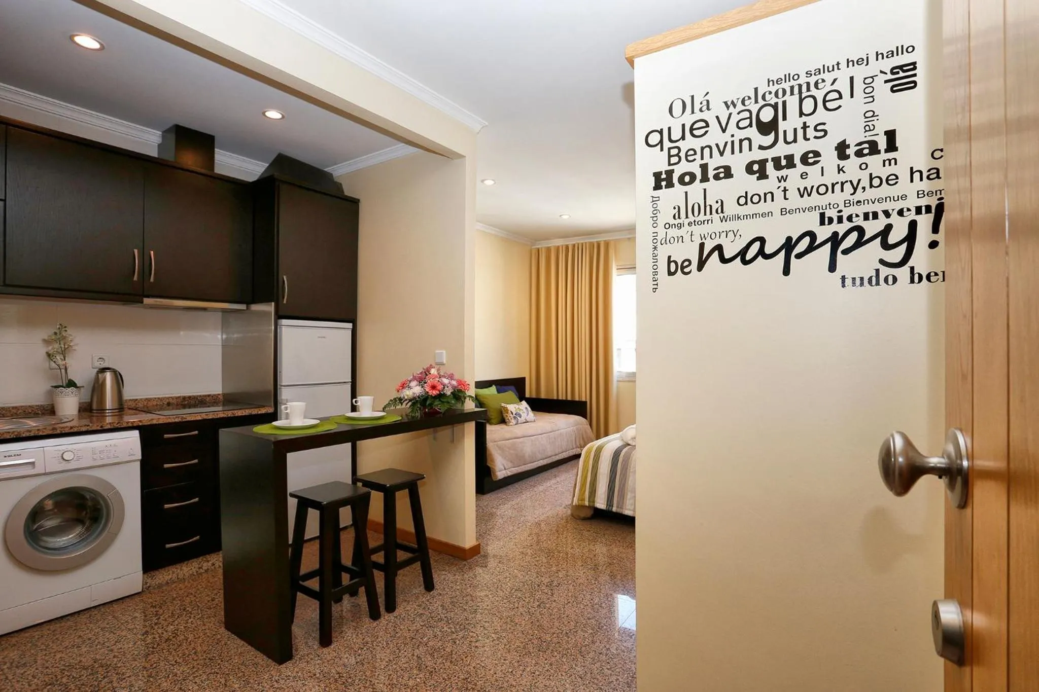 Kitchen or kitchenette in Oporto City Centre Apartments