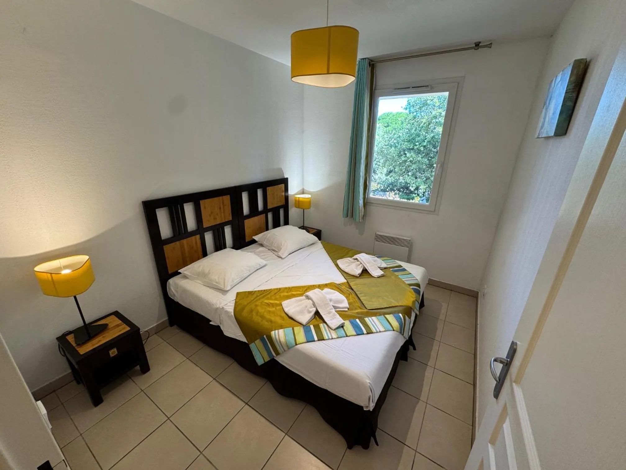 Photo of the whole room, Bed in Lagrange Vacances Les Terrasses des Embiez