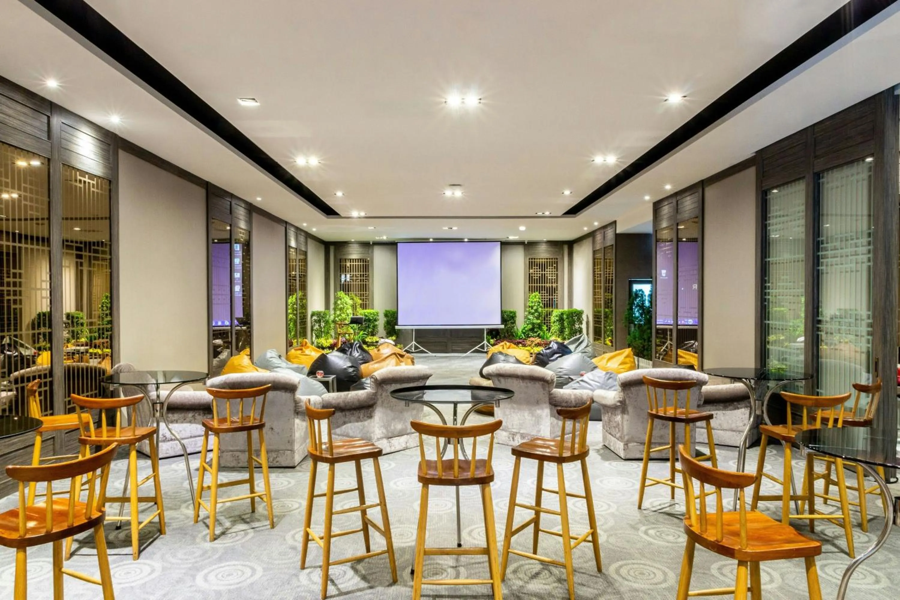 Meeting/conference room in Jubilee Prestige Hotel Ratchadapisek