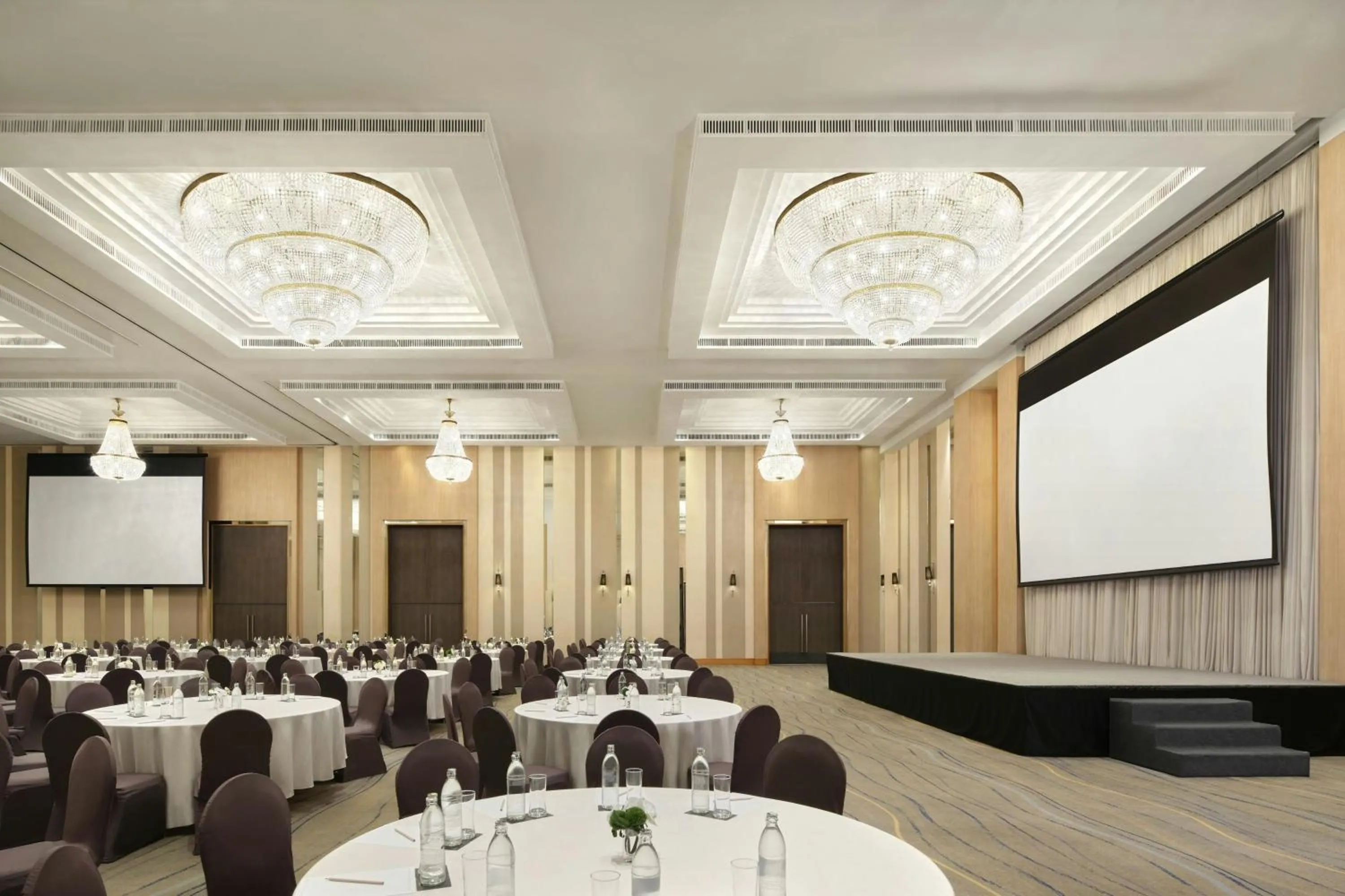 Meeting/conference room in Jubilee Prestige Hotel Ratchadapisek
