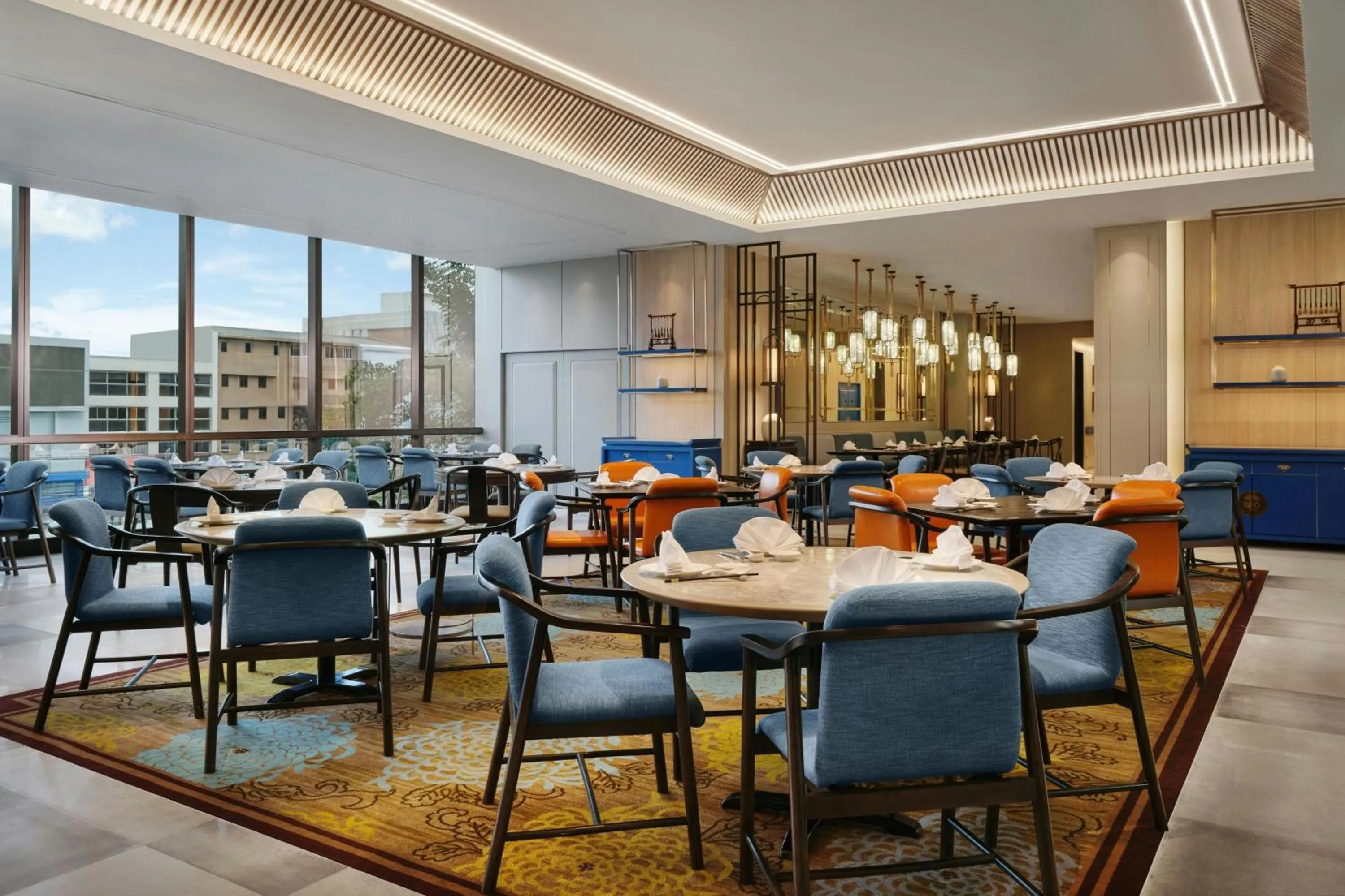 Restaurant/places to eat in Jubilee Prestige Hotel Ratchadapisek