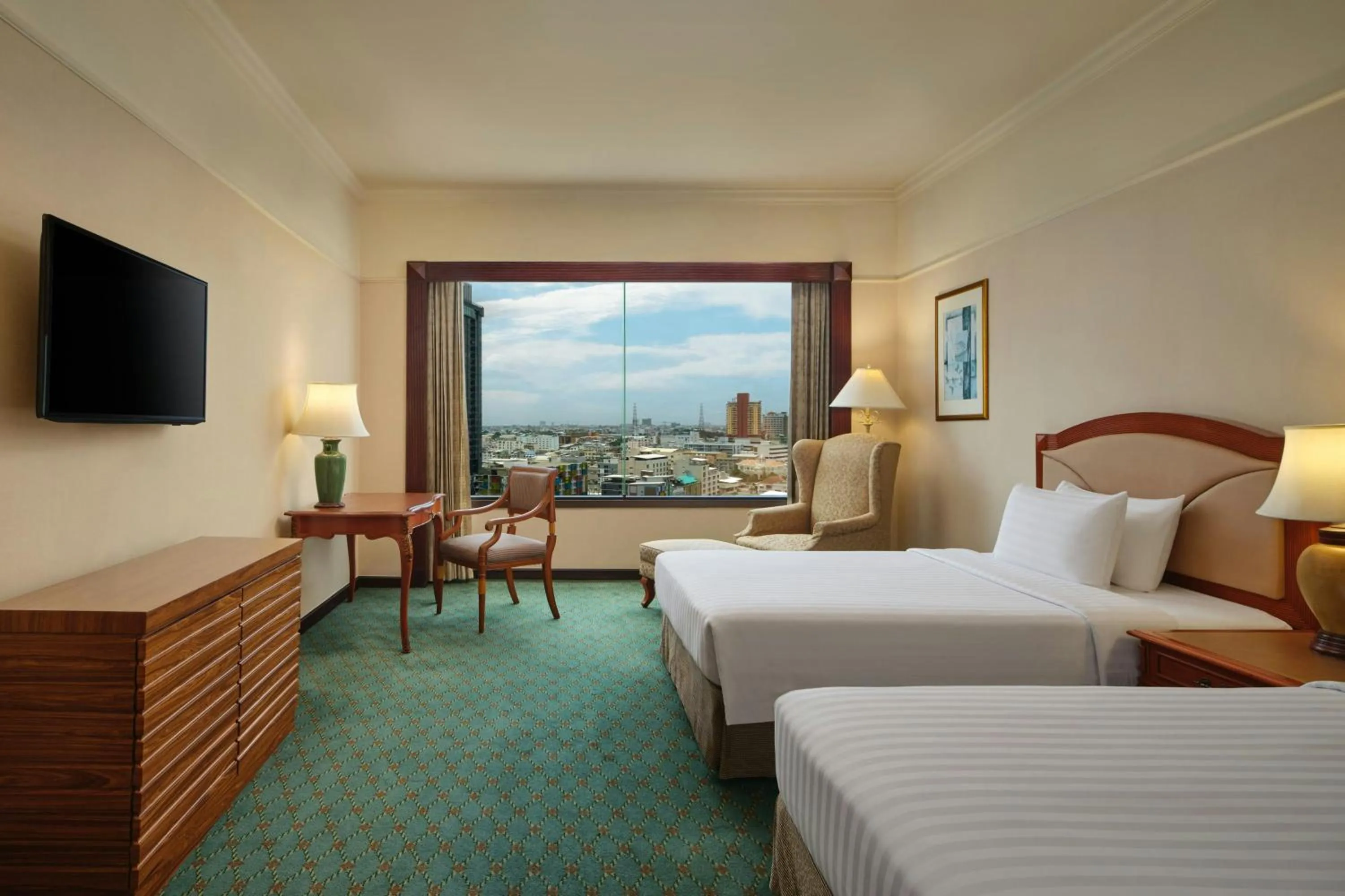 Photo of the whole room, Bed in Jubilee Prestige Hotel Ratchadapisek