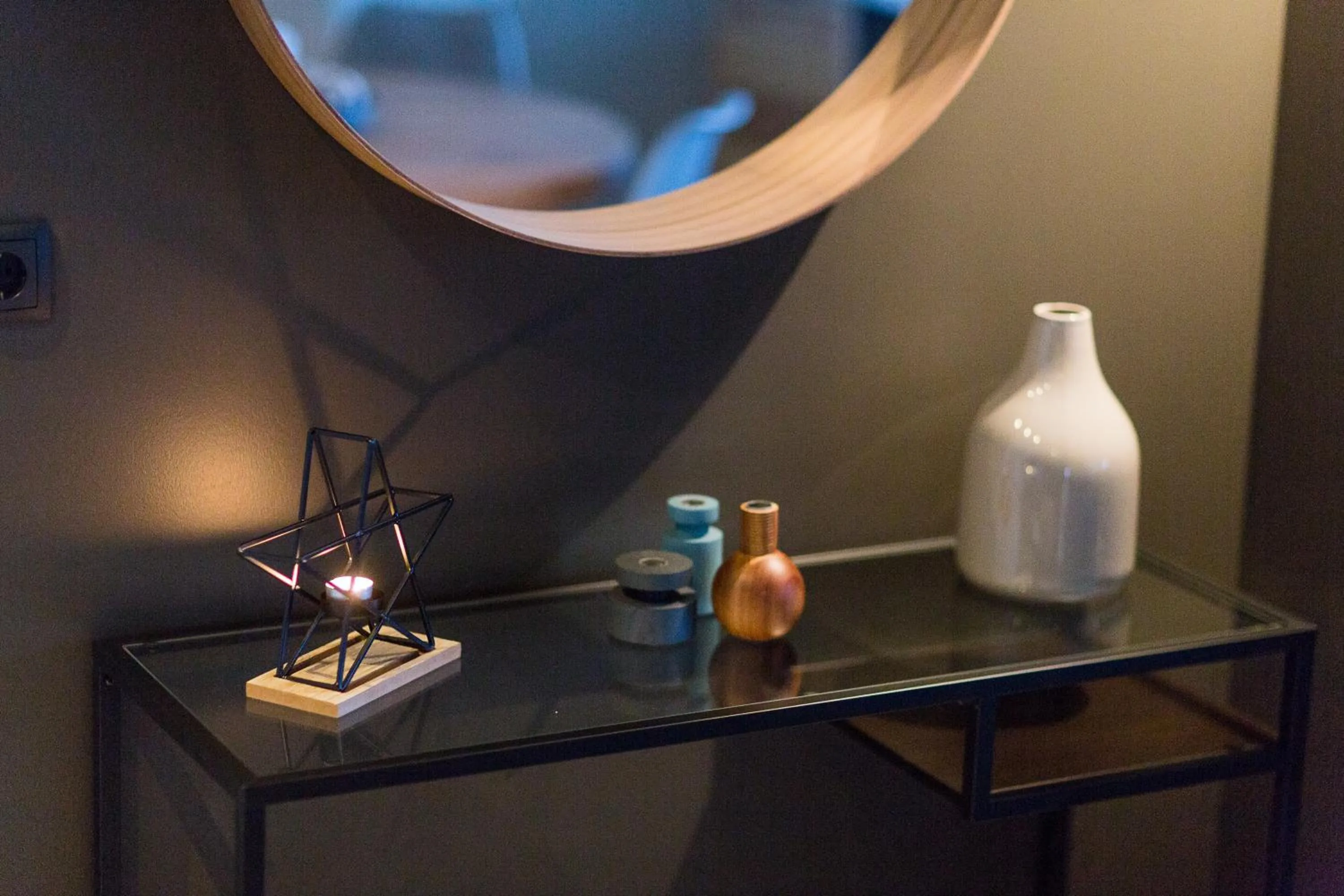 Decorative detail in Acco Luxury Apartments