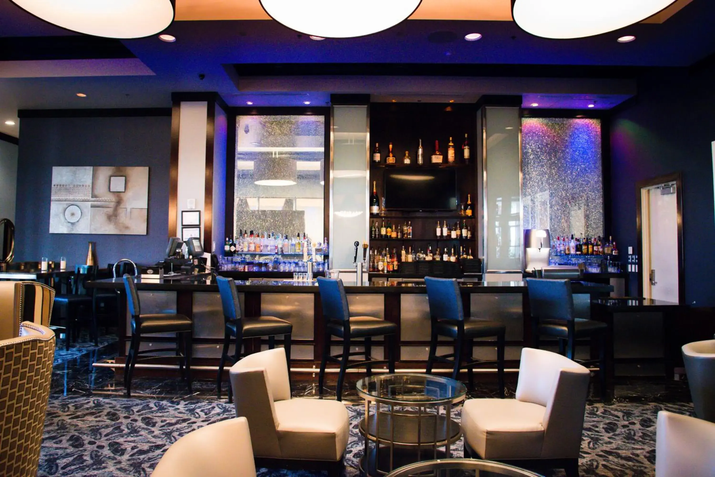 Lounge or bar in The Platinum Hotel Lounge or bar in The Platinum Hotel