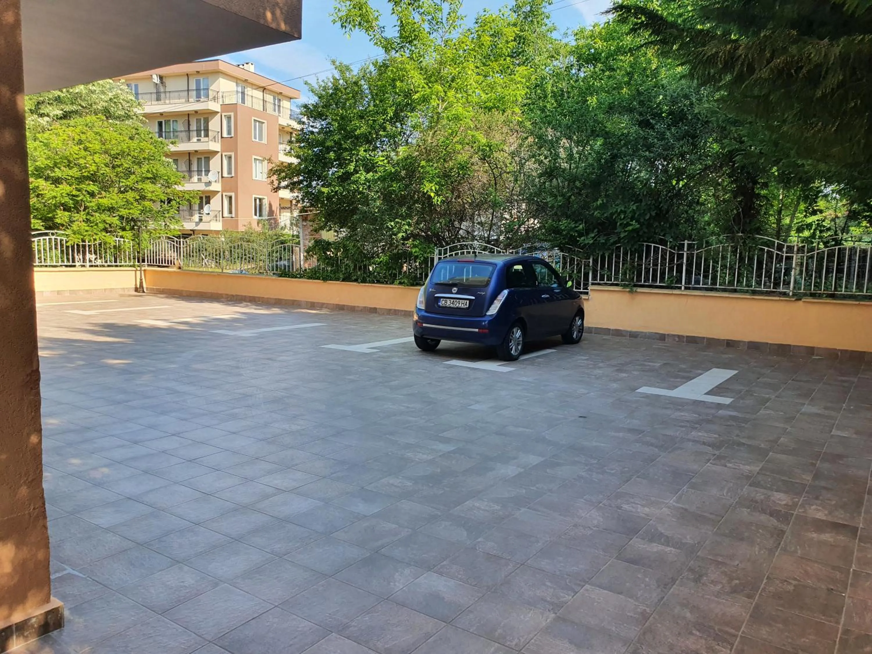 Property building in Hotel Capri