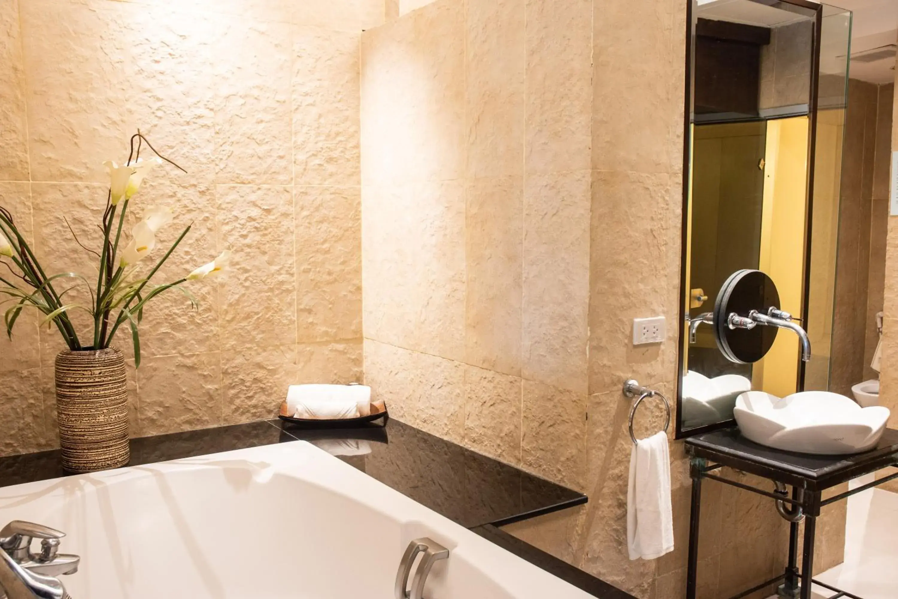 Spa and wellness centre/facilities in Twin Towers Hotel Spa and wellness centre/facilities in Twin Towers Hotel