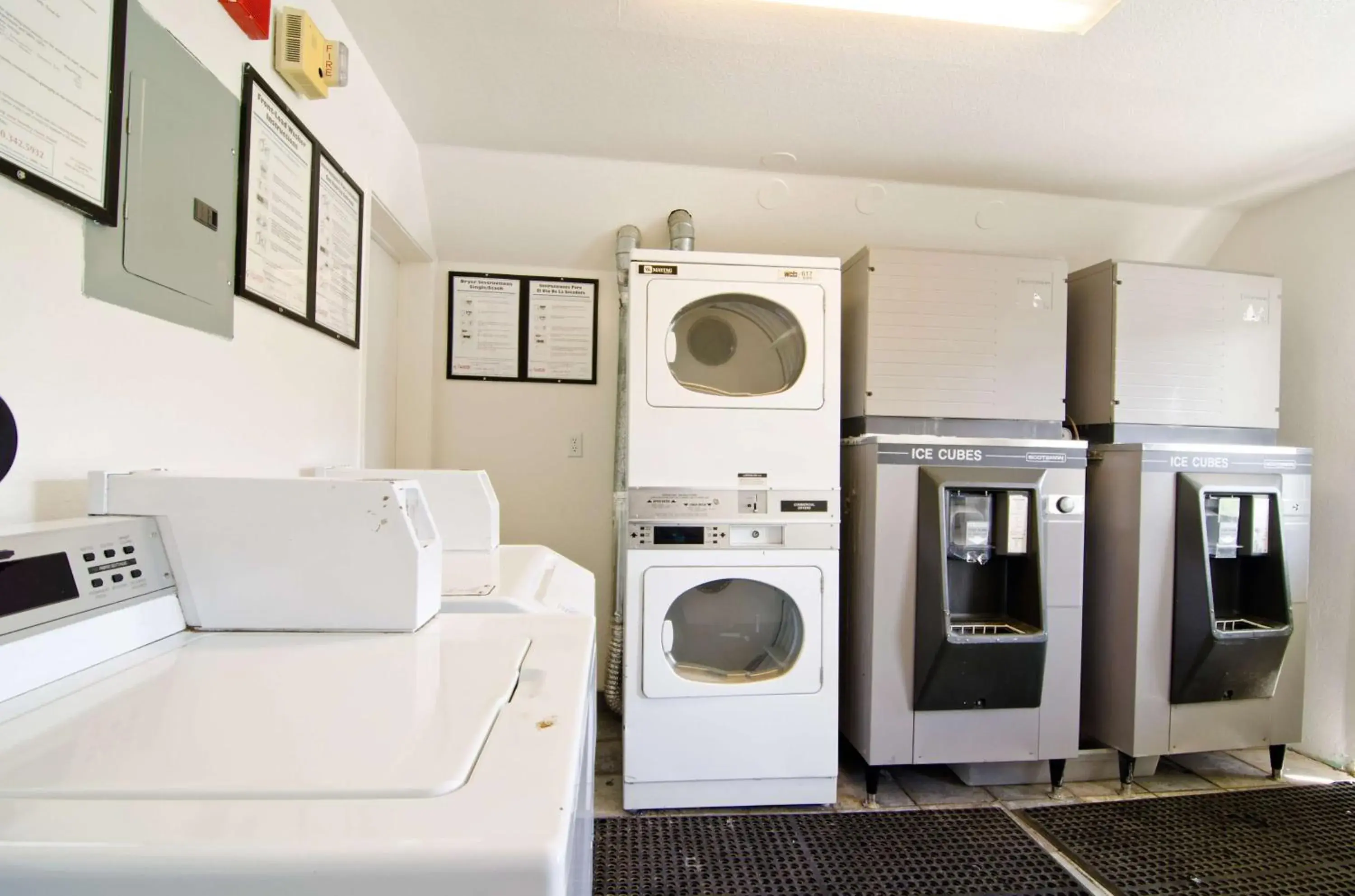 laundry in Motel 6-Twentynine Palms, CA laundry in Motel 6-Twentynine Palms, CA