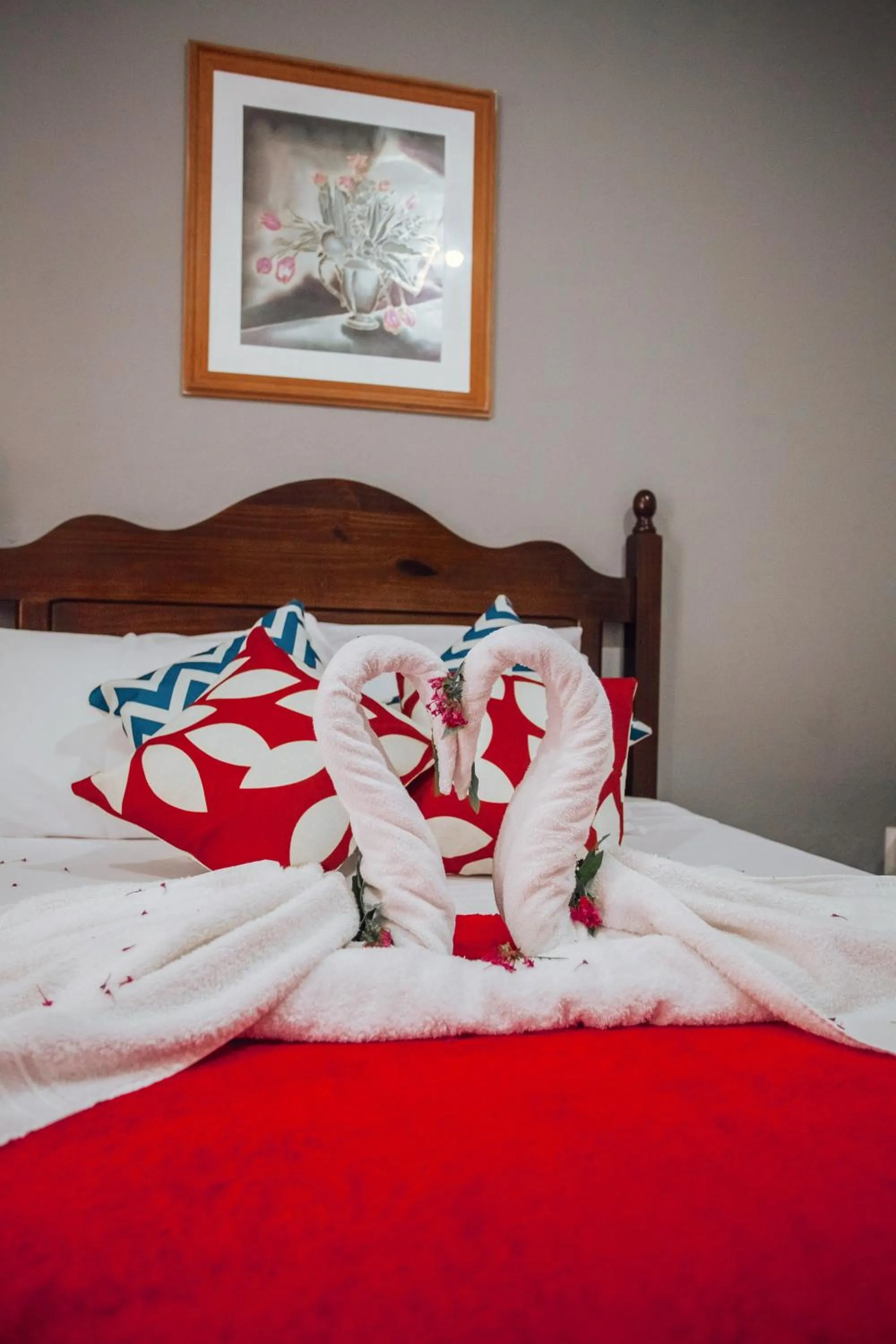 Bedroom, Bed in Pousada Chale Suísso