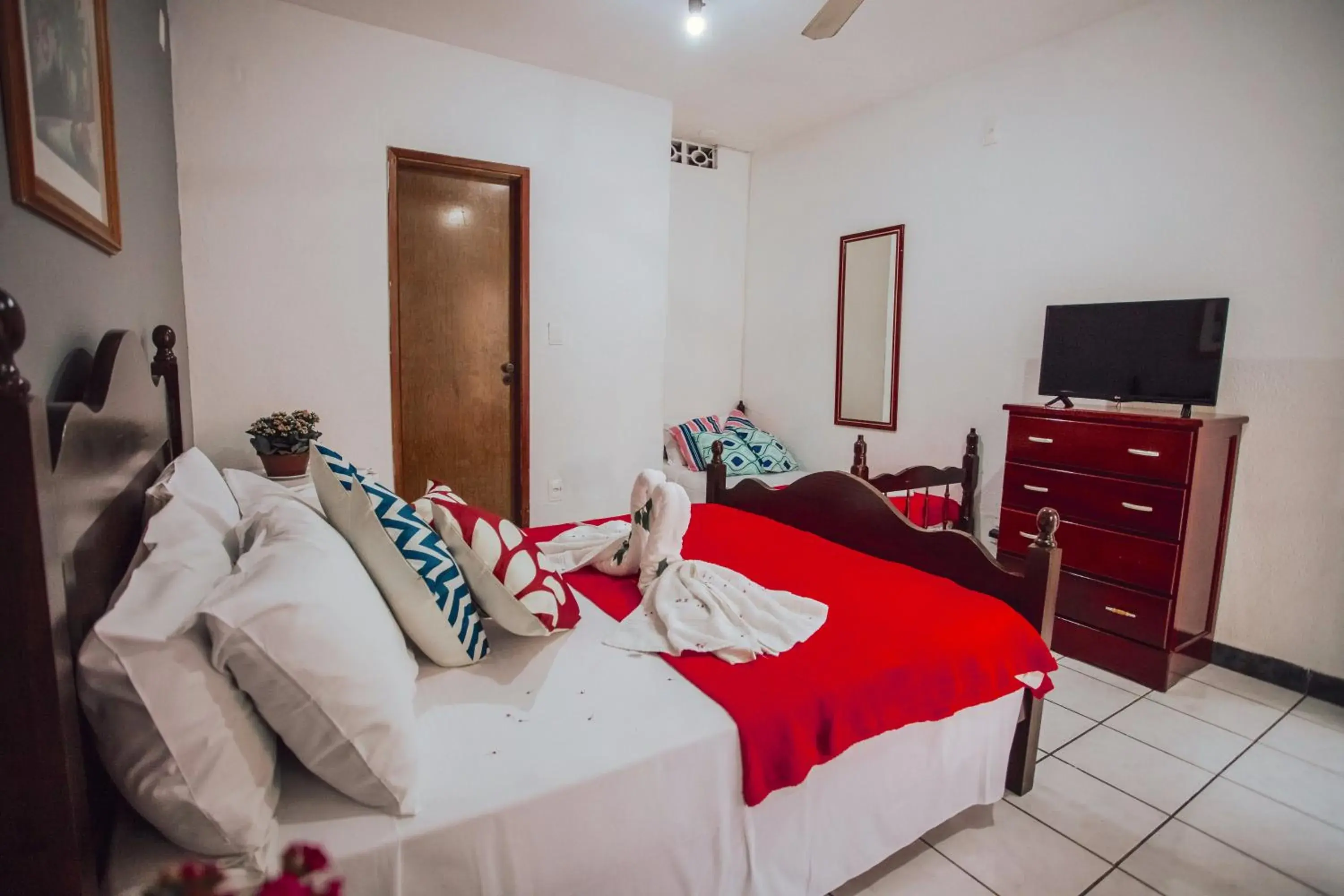 Standard Double Room in Pousada Chale Suísso Standard Double Room in Pousada Chale Suísso