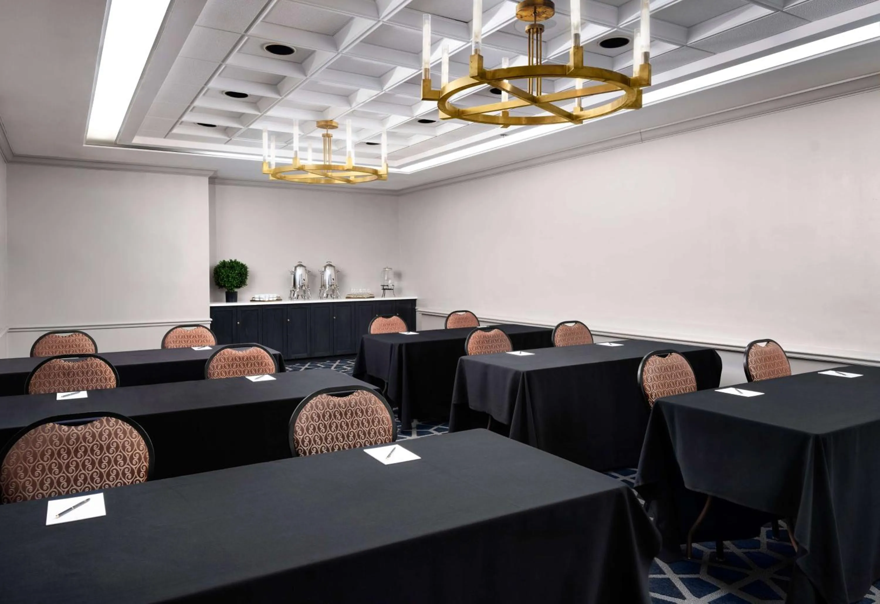 Meeting/conference room in Hotel Phillips Kansas City, Curio Collection By Hilton