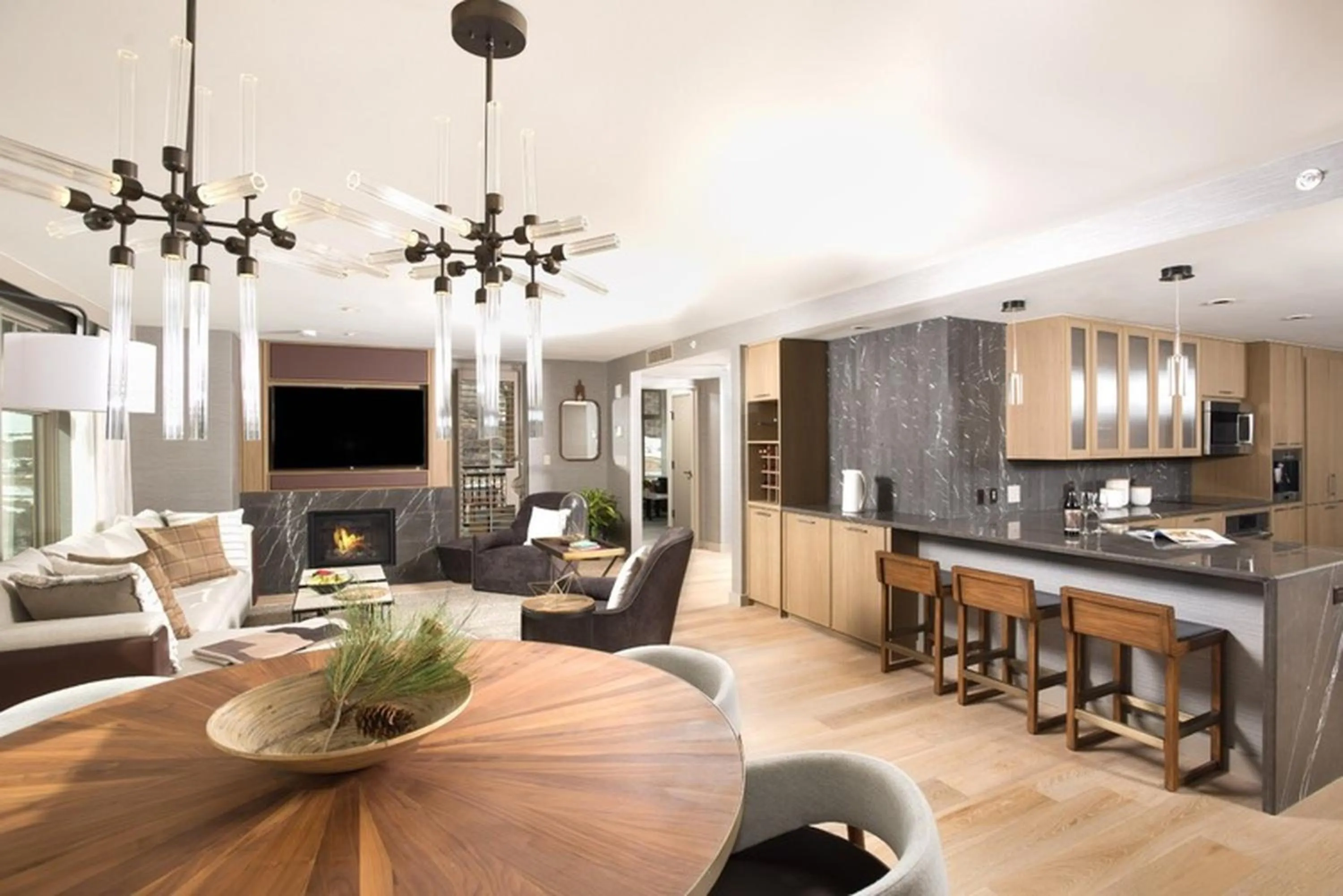 Dining area in Viceroy Snowmass