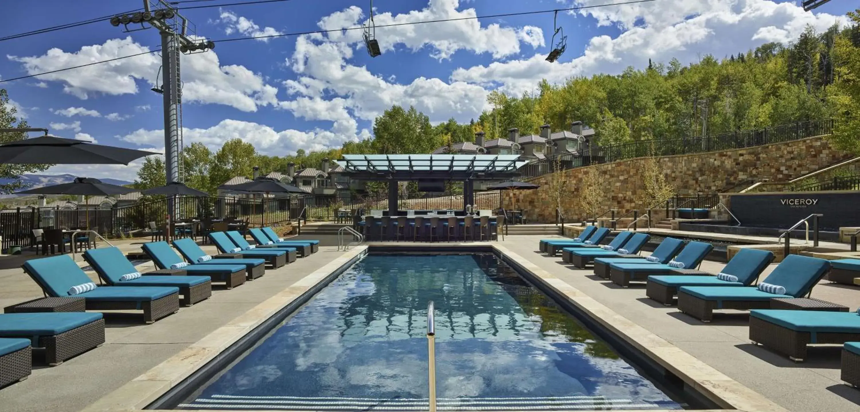 Swimming pool in Viceroy Snowmass Swimming pool in Viceroy Snowmass