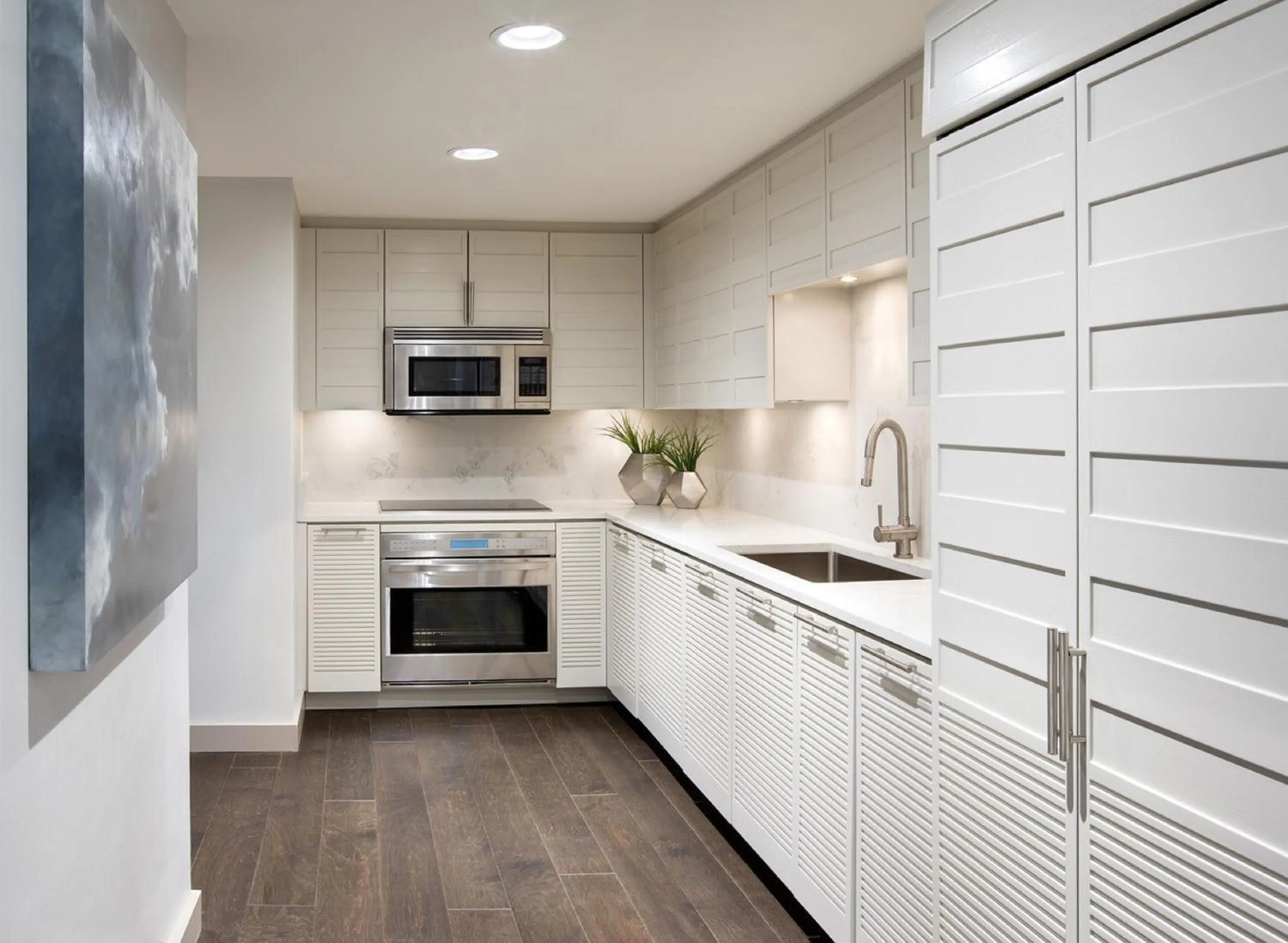 Photo of the whole room in Viceroy Snowmass